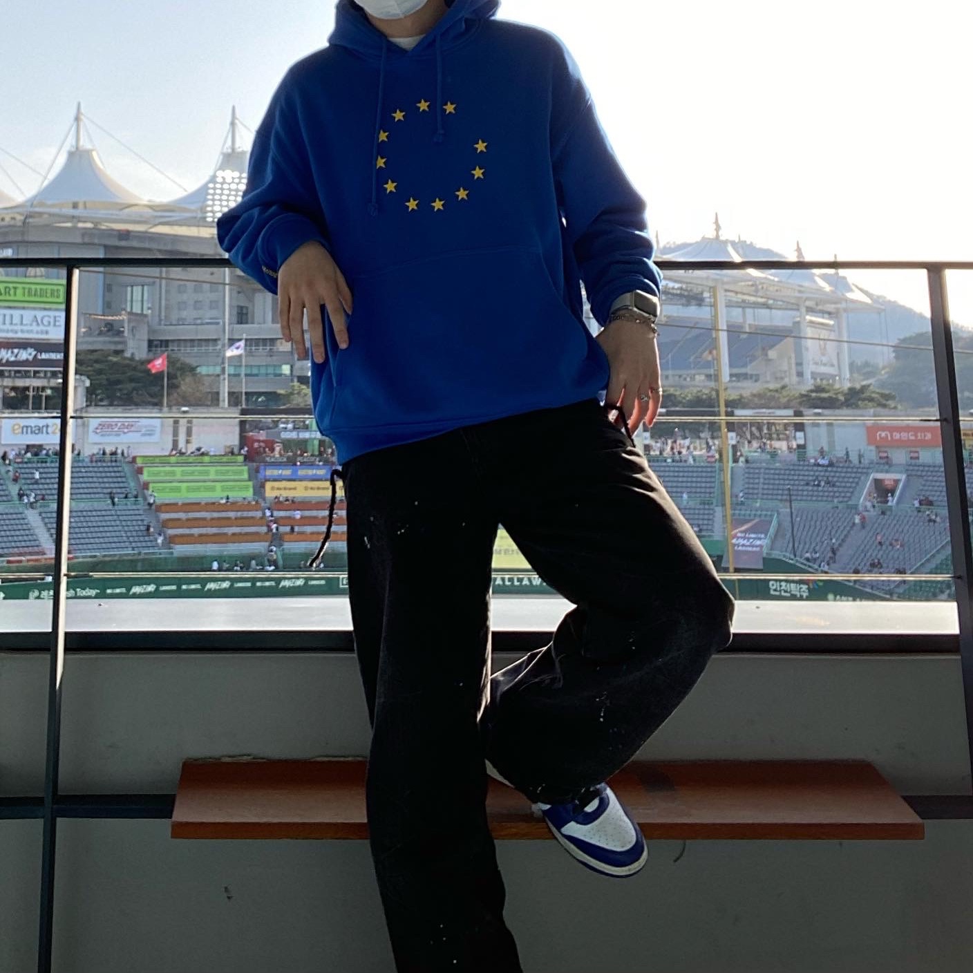 Nike x Ambush Dunk High Deep Royal Blue, Zara x Ader Error Slit Jeans Black 착용 스타일