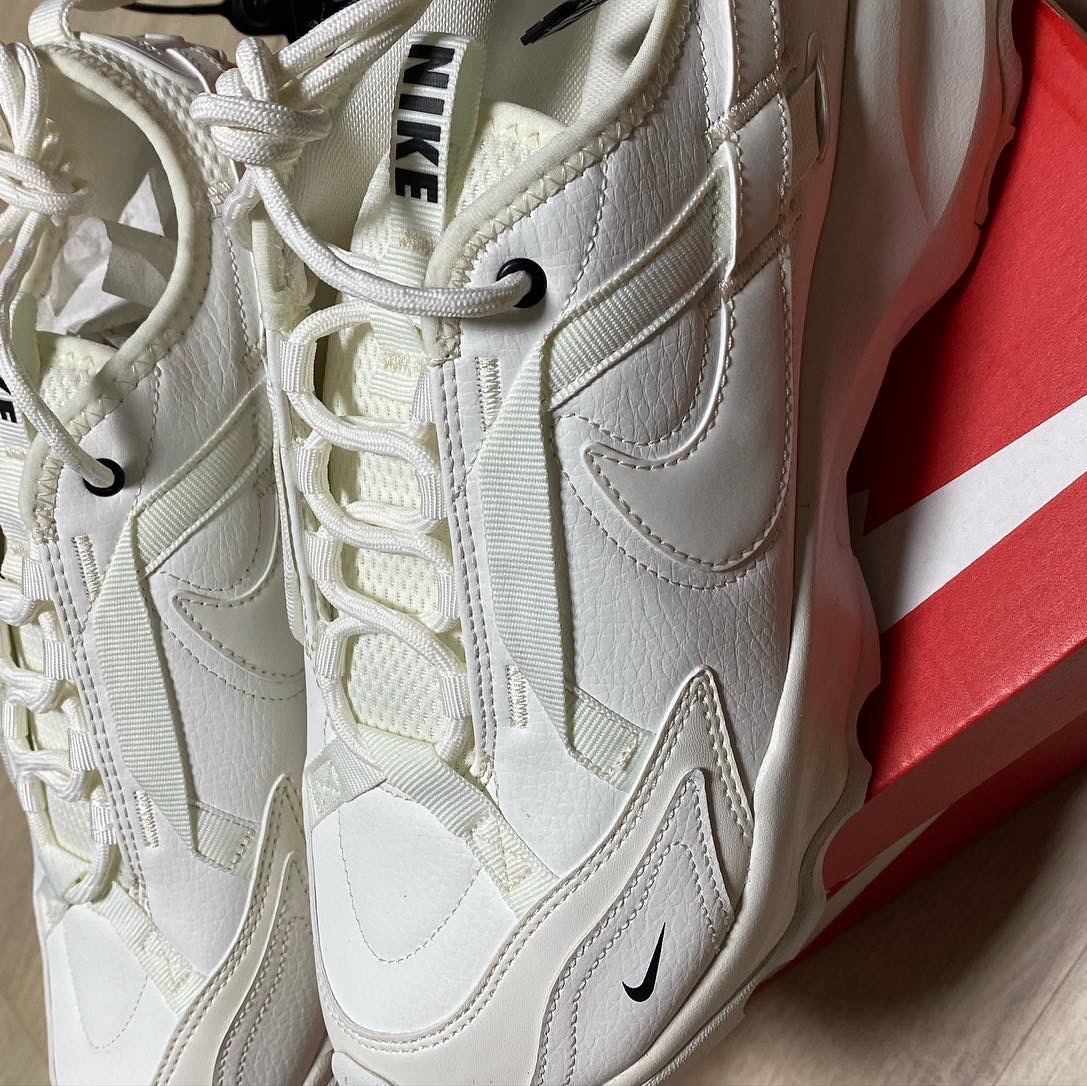 (W) Nike TC 7900 Summit White 착용 스타일 - 2