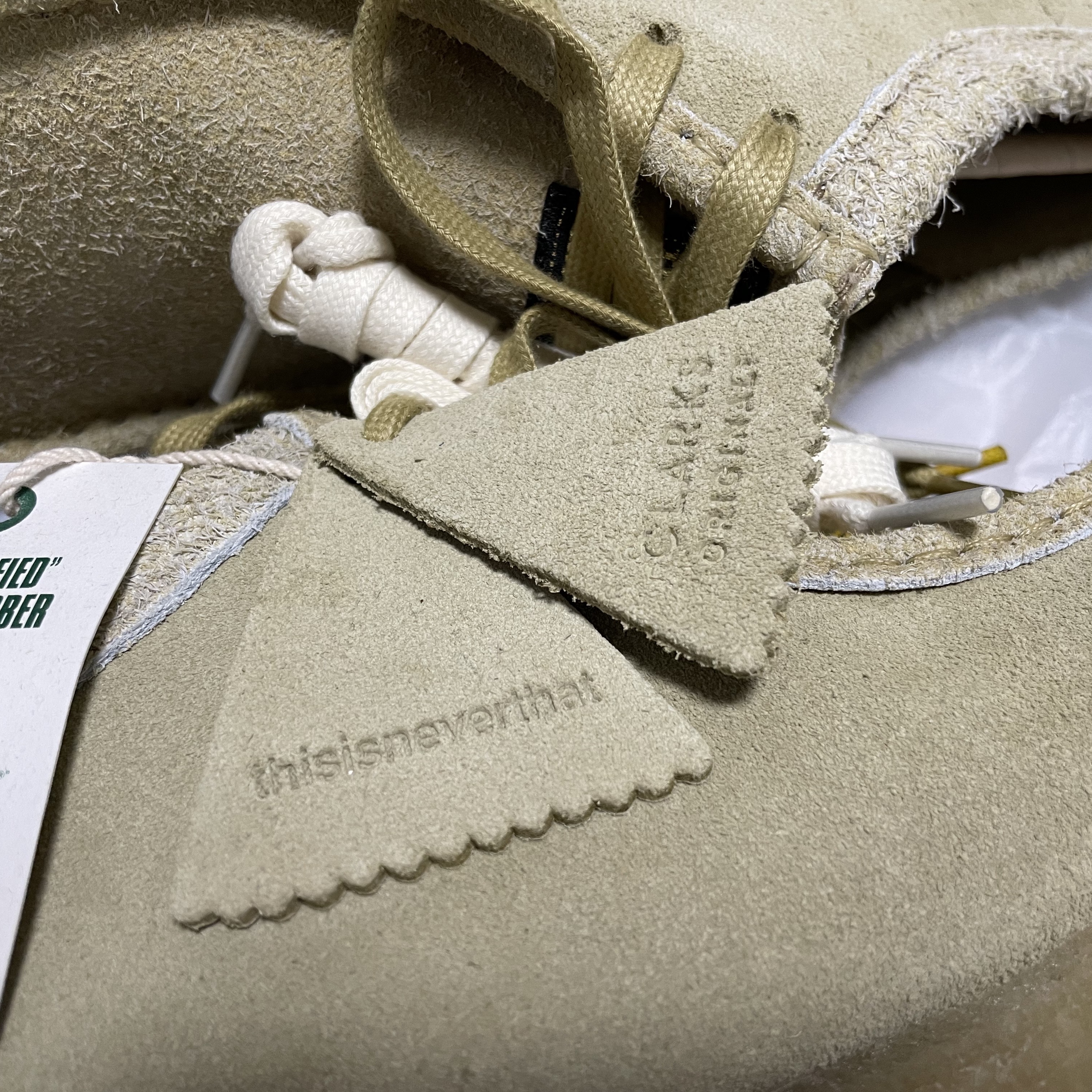 Clarks x Thisisneverthat Wallabee Maple 착용 스타일 - 5