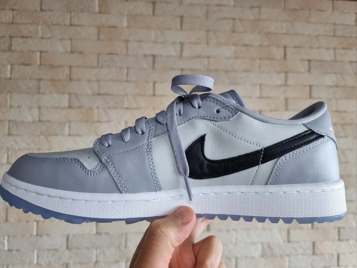 Jordan 1 Low Golf Wolf Grey 착용 스타일 - 3