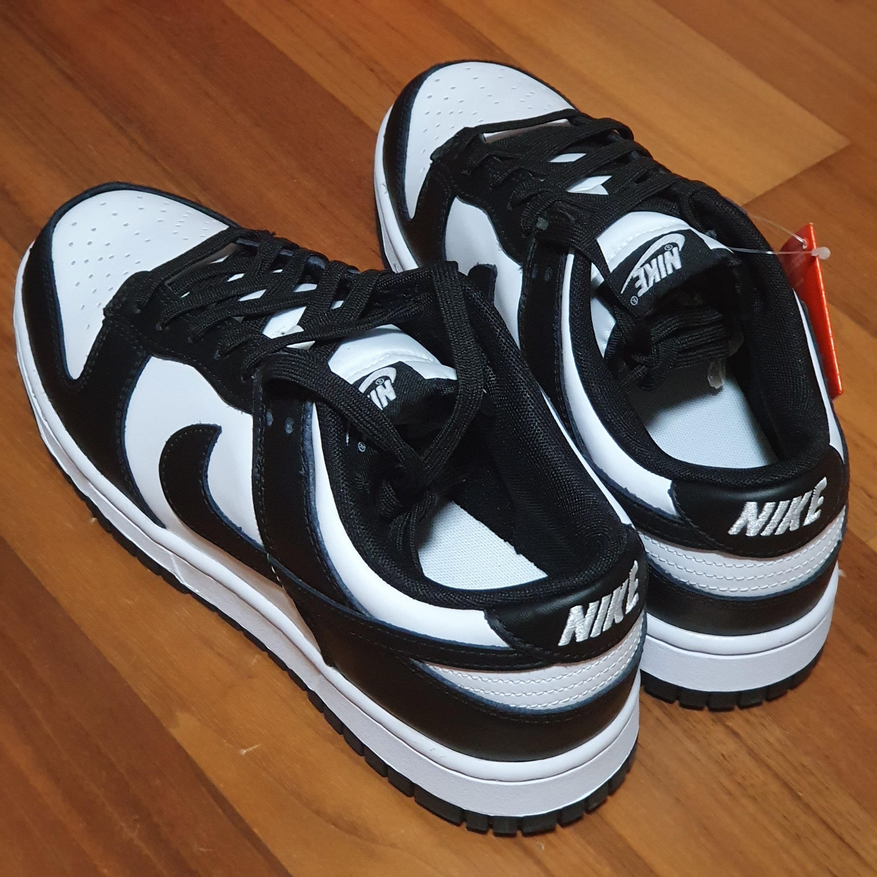 Nike Dunk Low Retro Black 착용 스타일