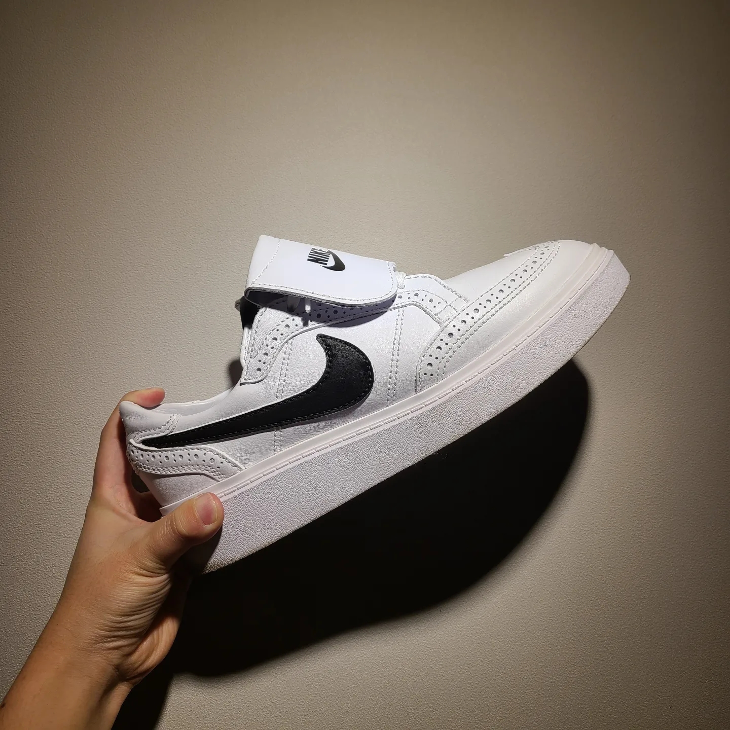 Nike x Peaceminusone Kwondo1 Black and White 착용 스타일 - 1