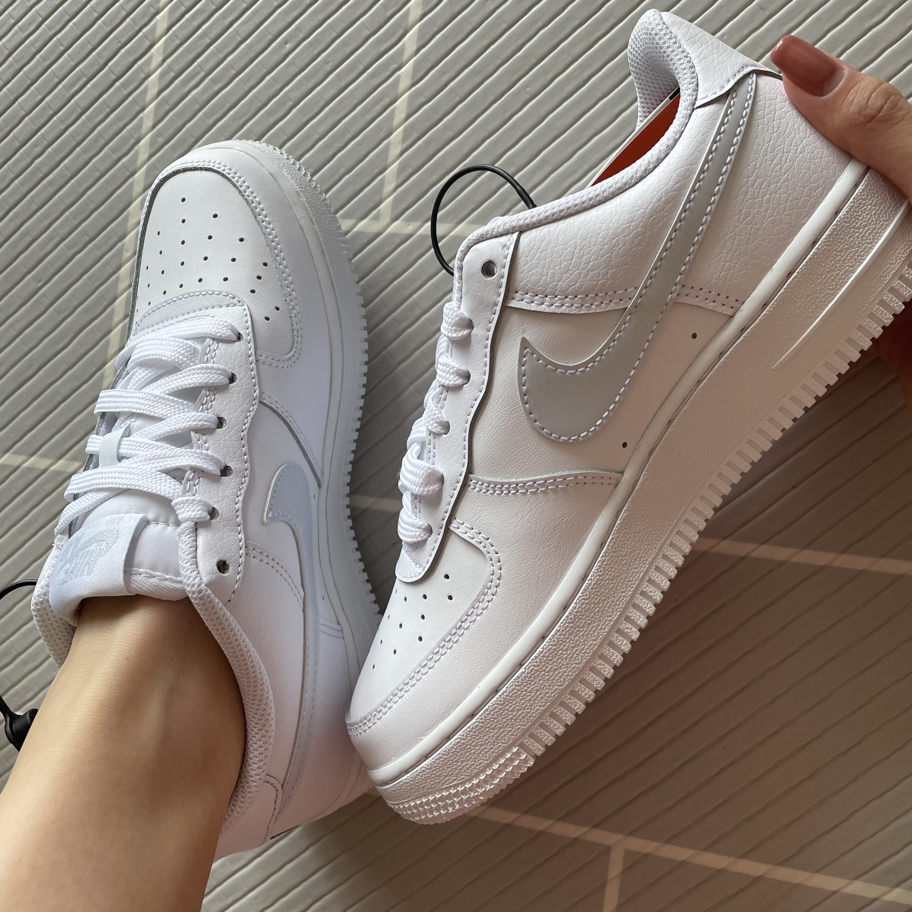 (GS) Nike Air Force 1 White Aura 착용 스타일 - 2