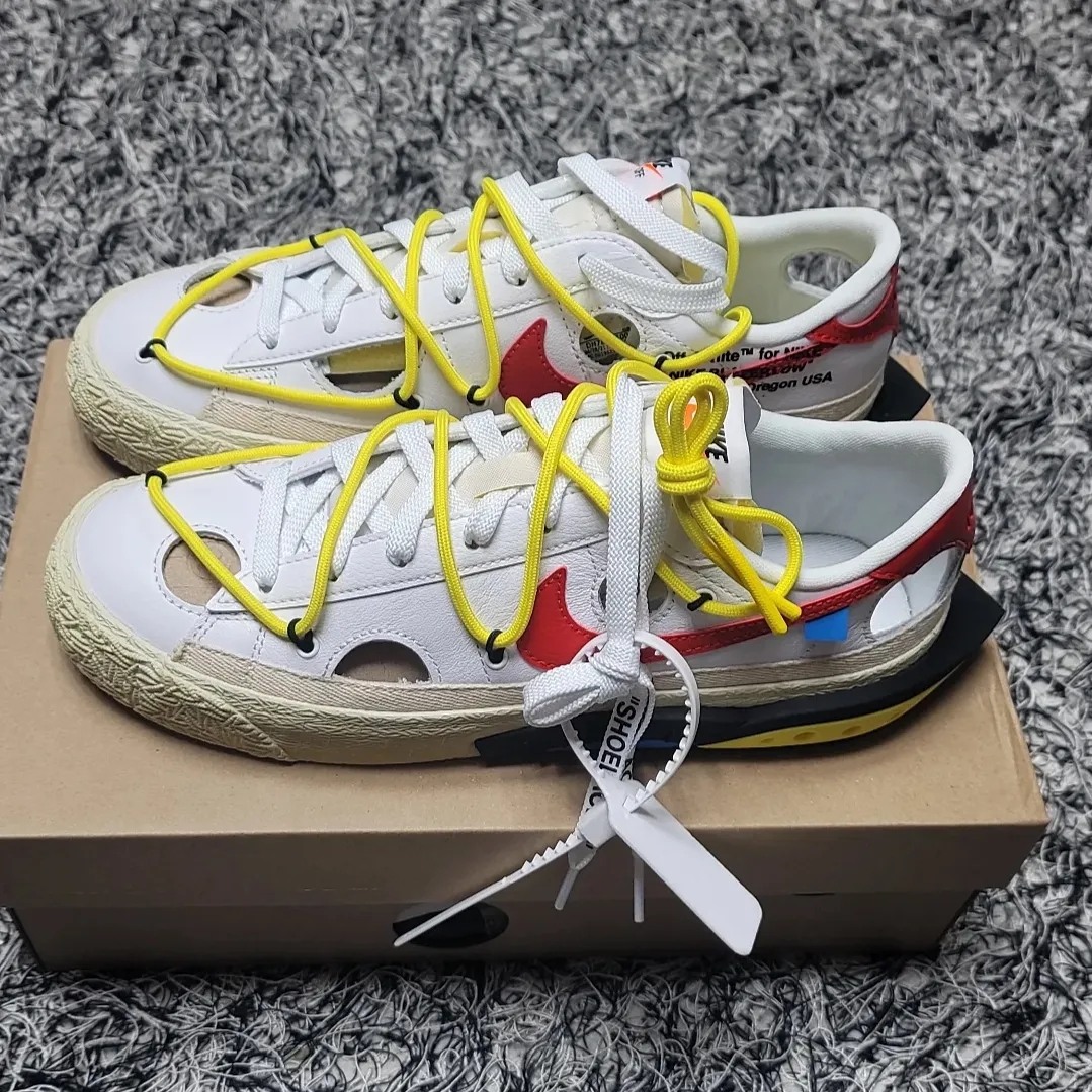 Nike x Off-White Blazer Low '77 White and University Red 착용 스타일