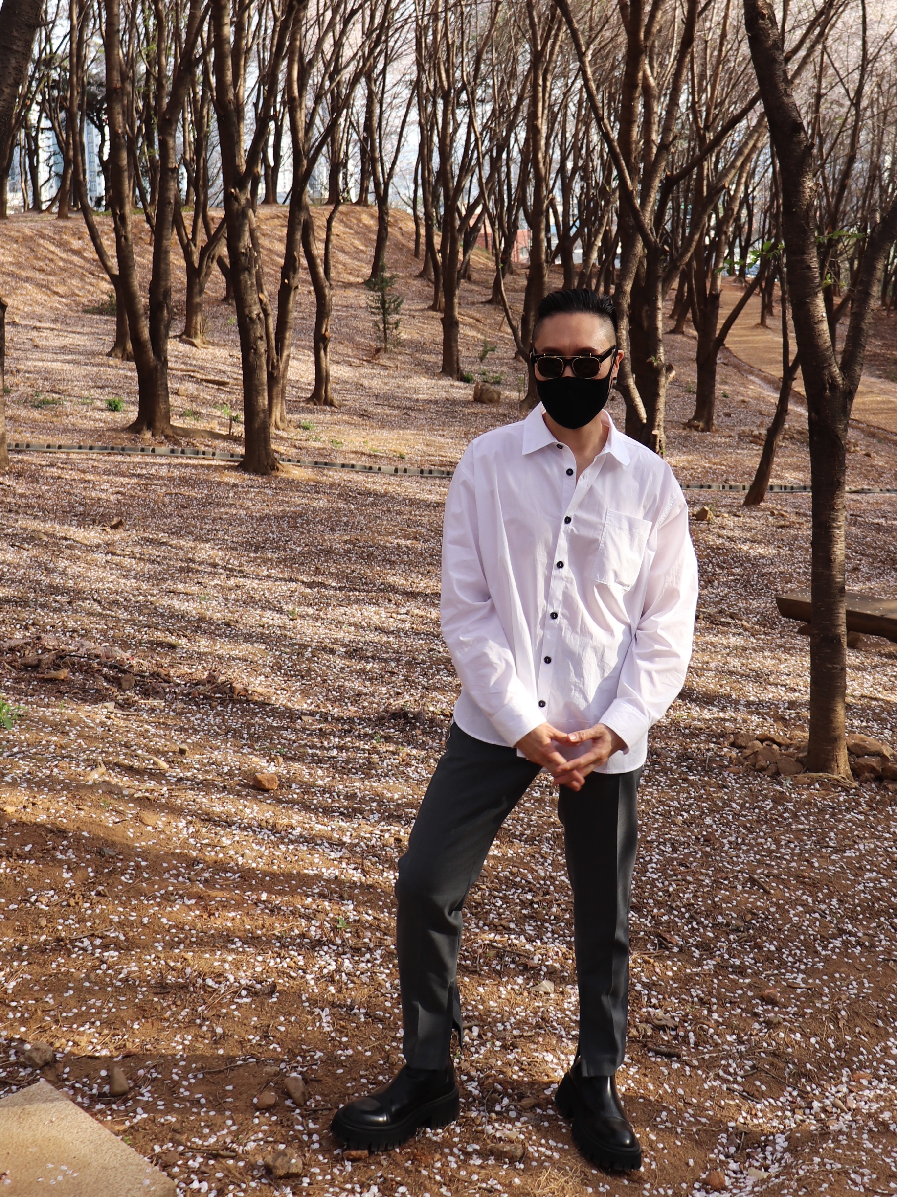 Zara x Ader Error Oversized Shirt White 착용 스타일 - 4