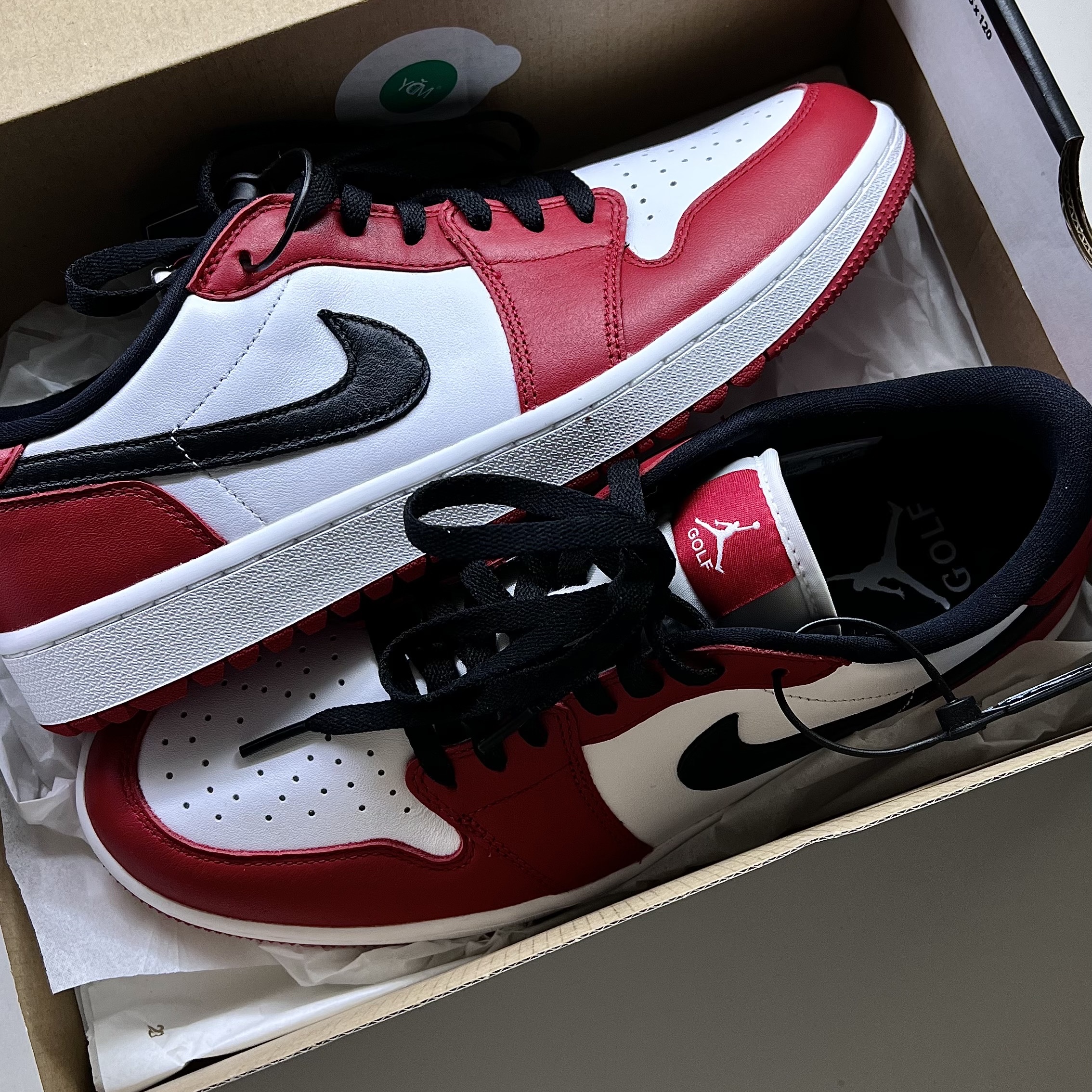 Jordan 1 Low Golf Chicago 착용 스타일 - 1