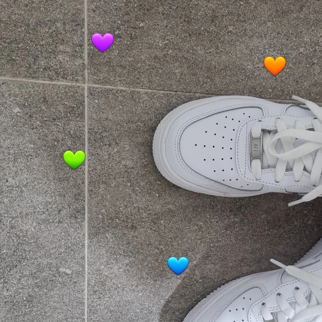 (GS) Nike Air Force 1 LE White 착용 스타일