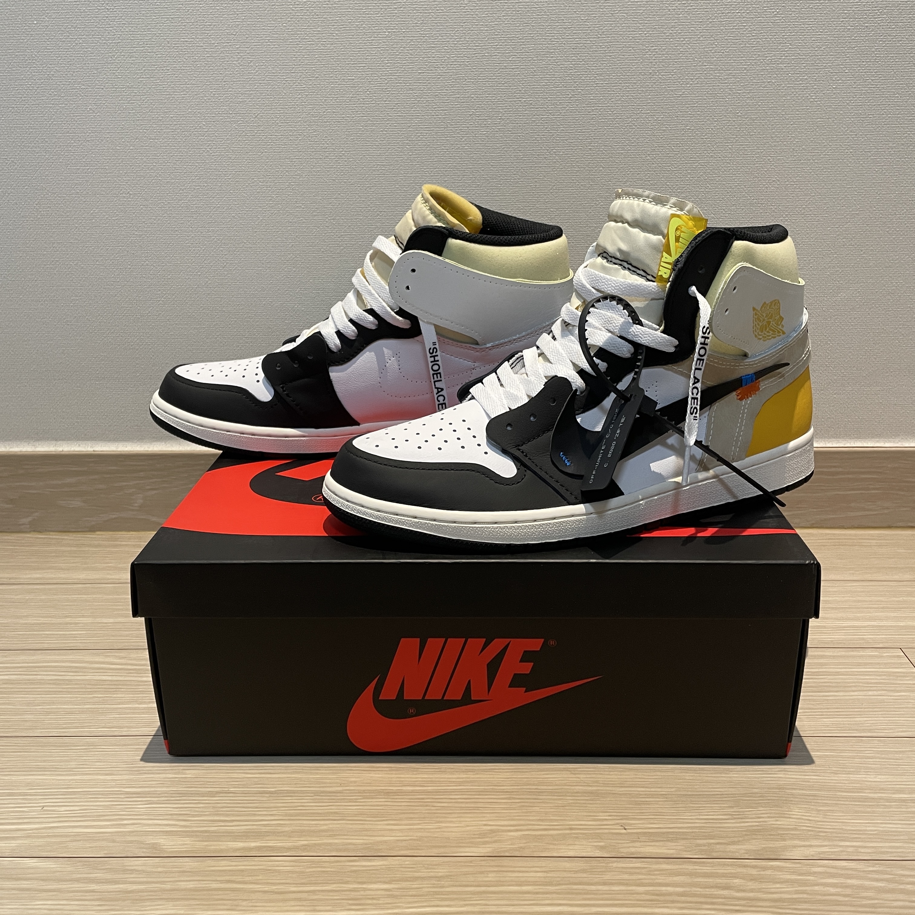 Jordan 1 Retro High OG Volt Gold, Jordan 1 x Off-White Retro High White 착용 스타일 - 3