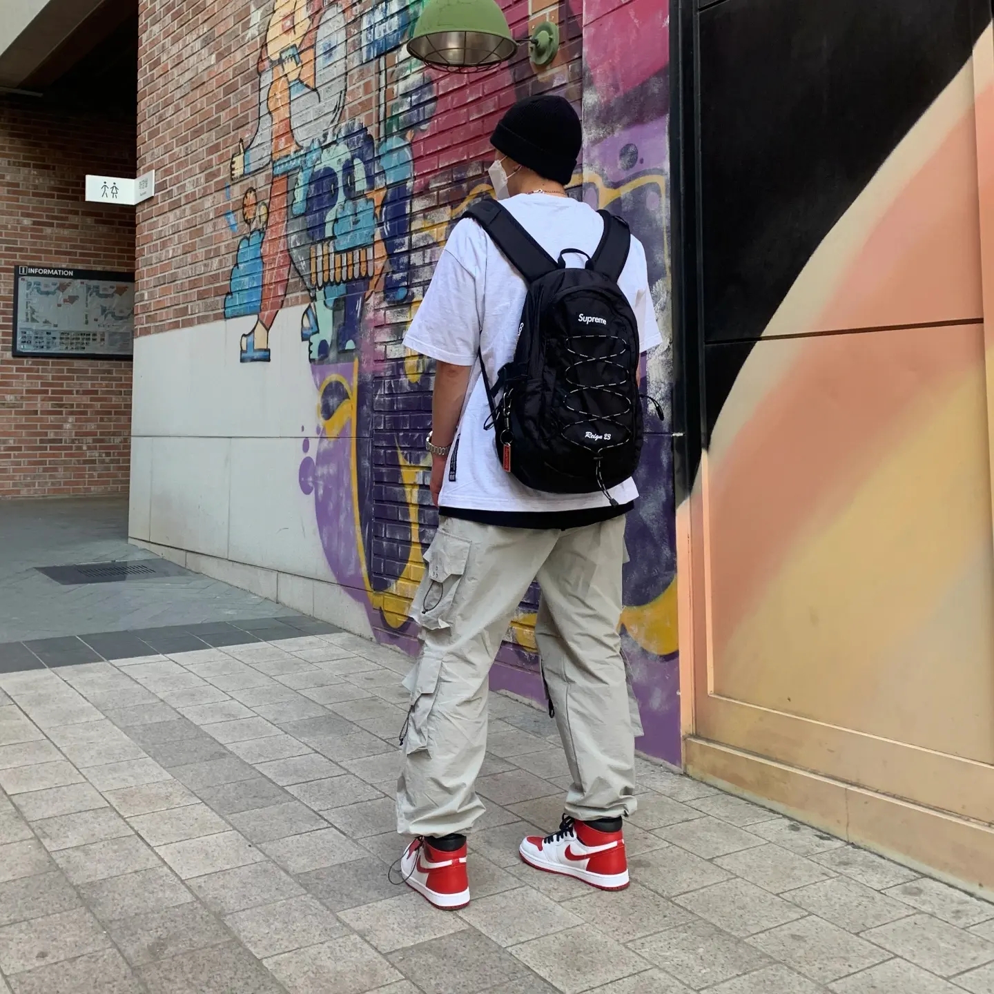 Jordan 1 Retro High OG Heritage, Supreme Backpack Black - 22SS 착용 스타일 - 2