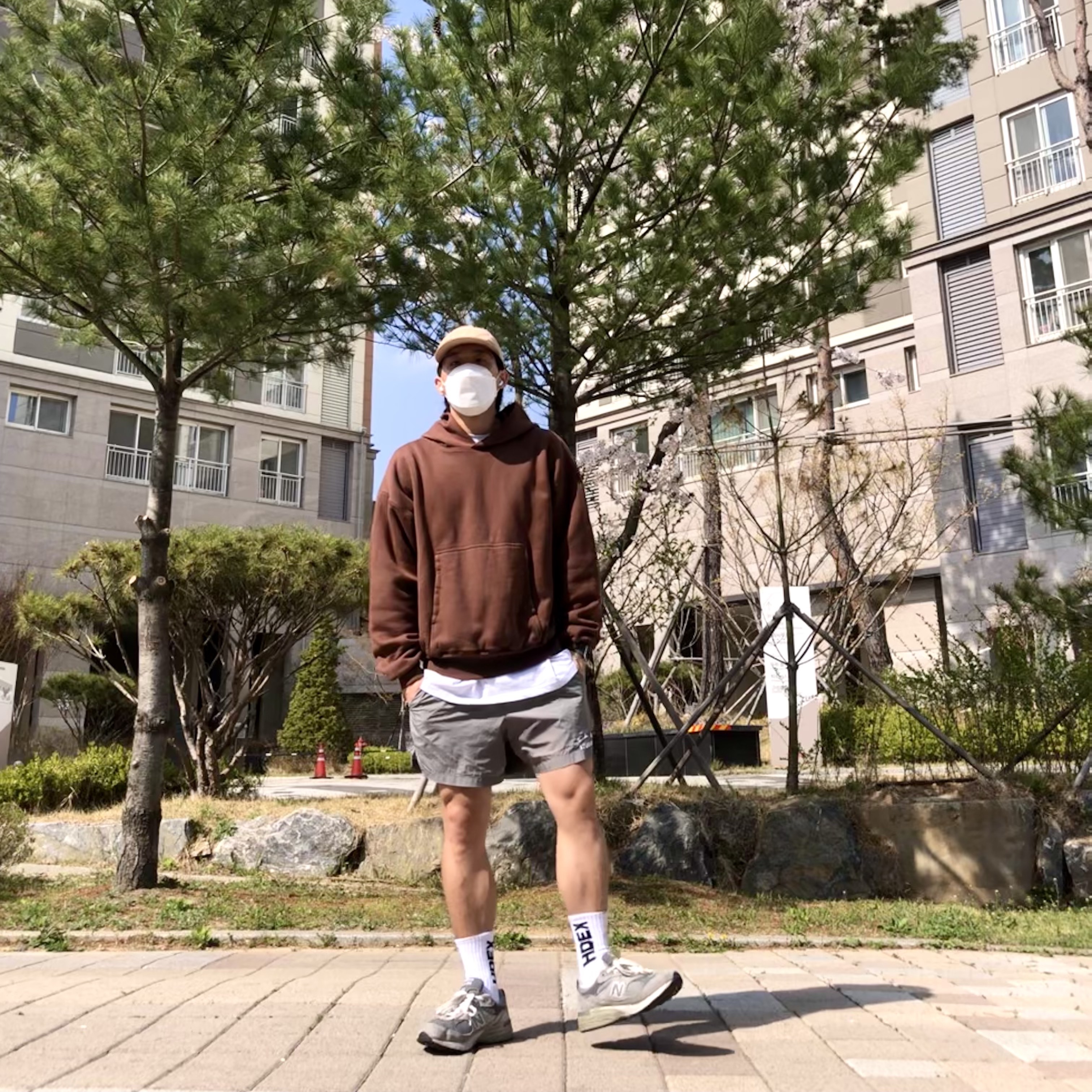 New Balance 993 Made in USA Grey - D Standard, Yeezy Gap Hoodie Brown ์ฐฉ์ฉ ์คํ์ผ