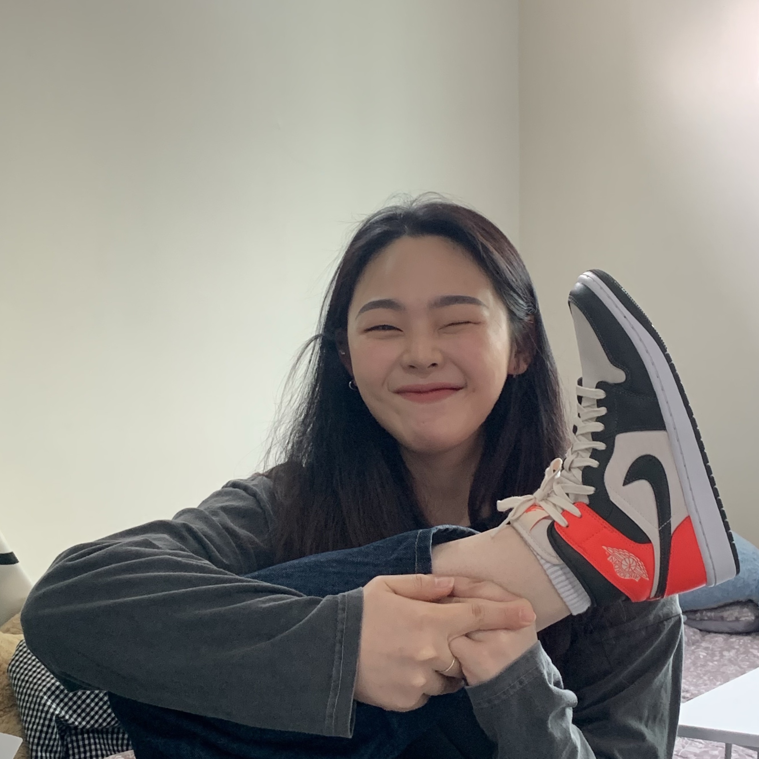 (W) Jordan 1 Mid SE Newsprint 착용 스타일