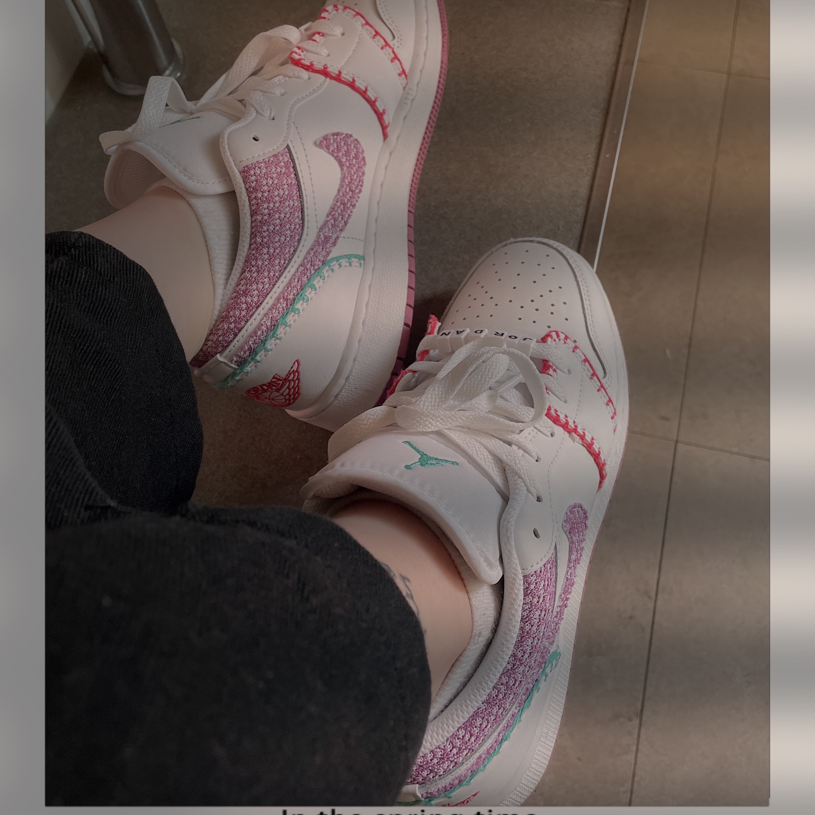 (GS) Jordan 1 Low SE White Light Bordeuax 착용 스타일