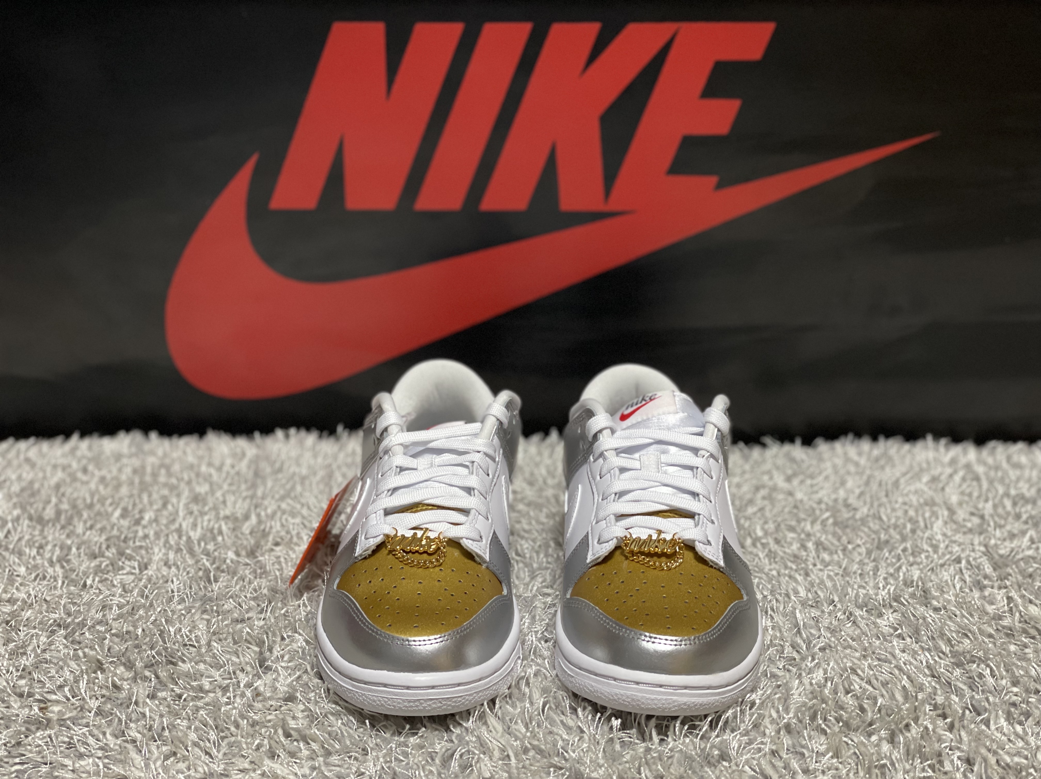 (W) Nike Dunk Low SE Heirloom 착용 스타일 - 2