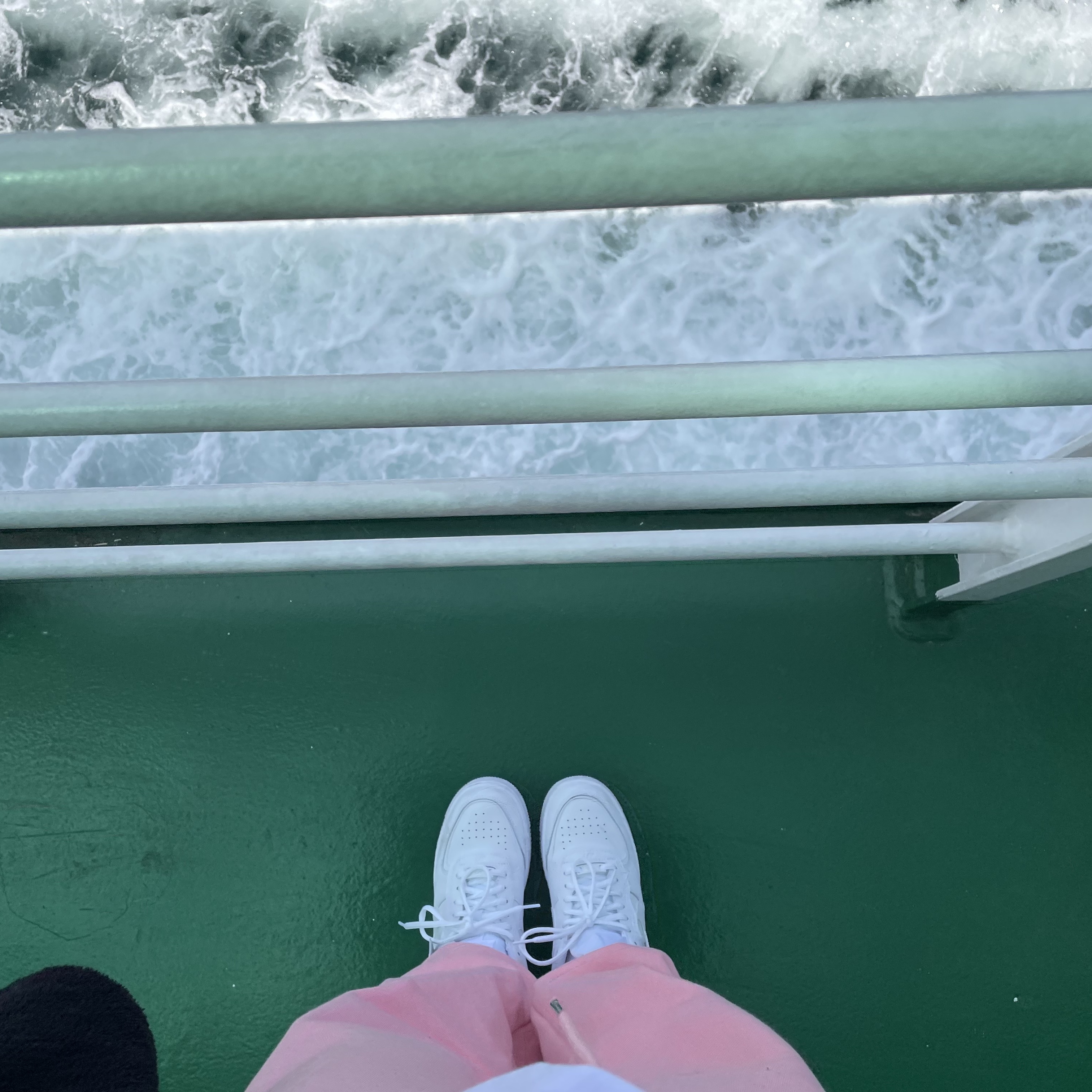 (W) Nike Air Force 1 Shadow Triple White 착용 스타일