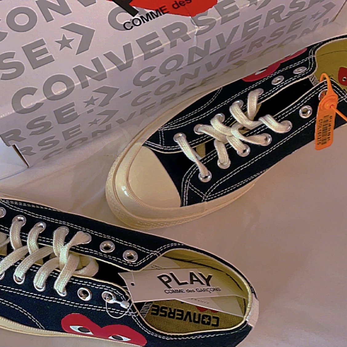 Converse x Play Comme des Garcons Chuck 70 Ox Black 착용 스타일