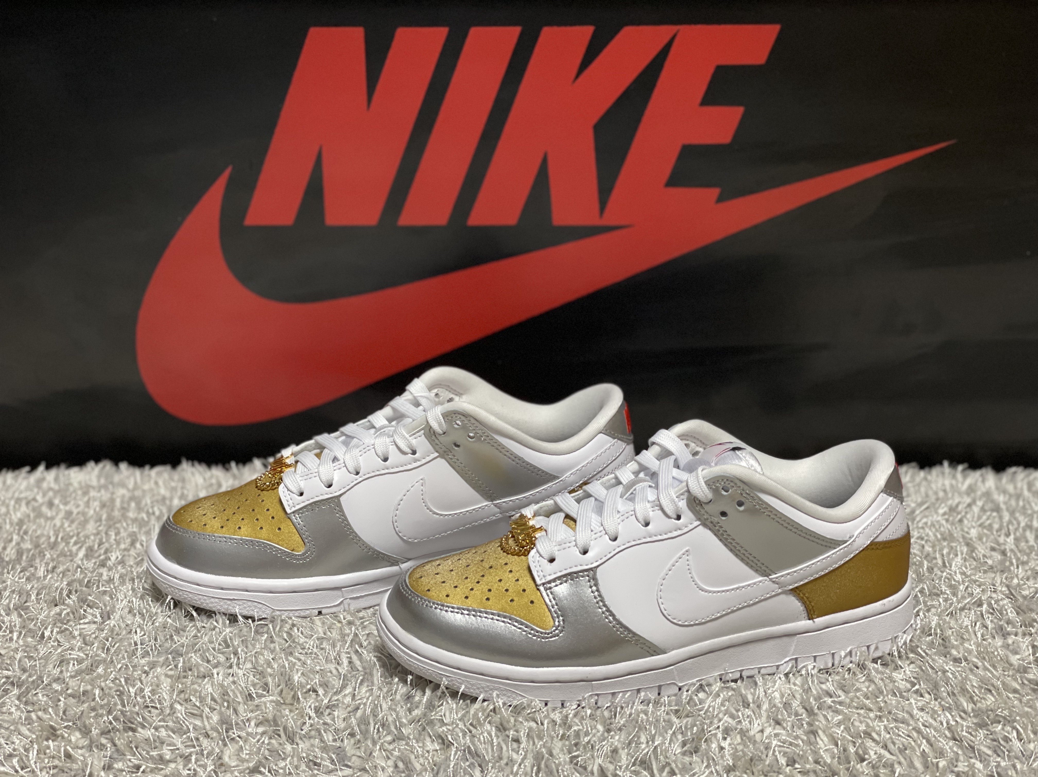 (W) Nike Dunk Low SE Heirloom 착용 스타일 - 1
