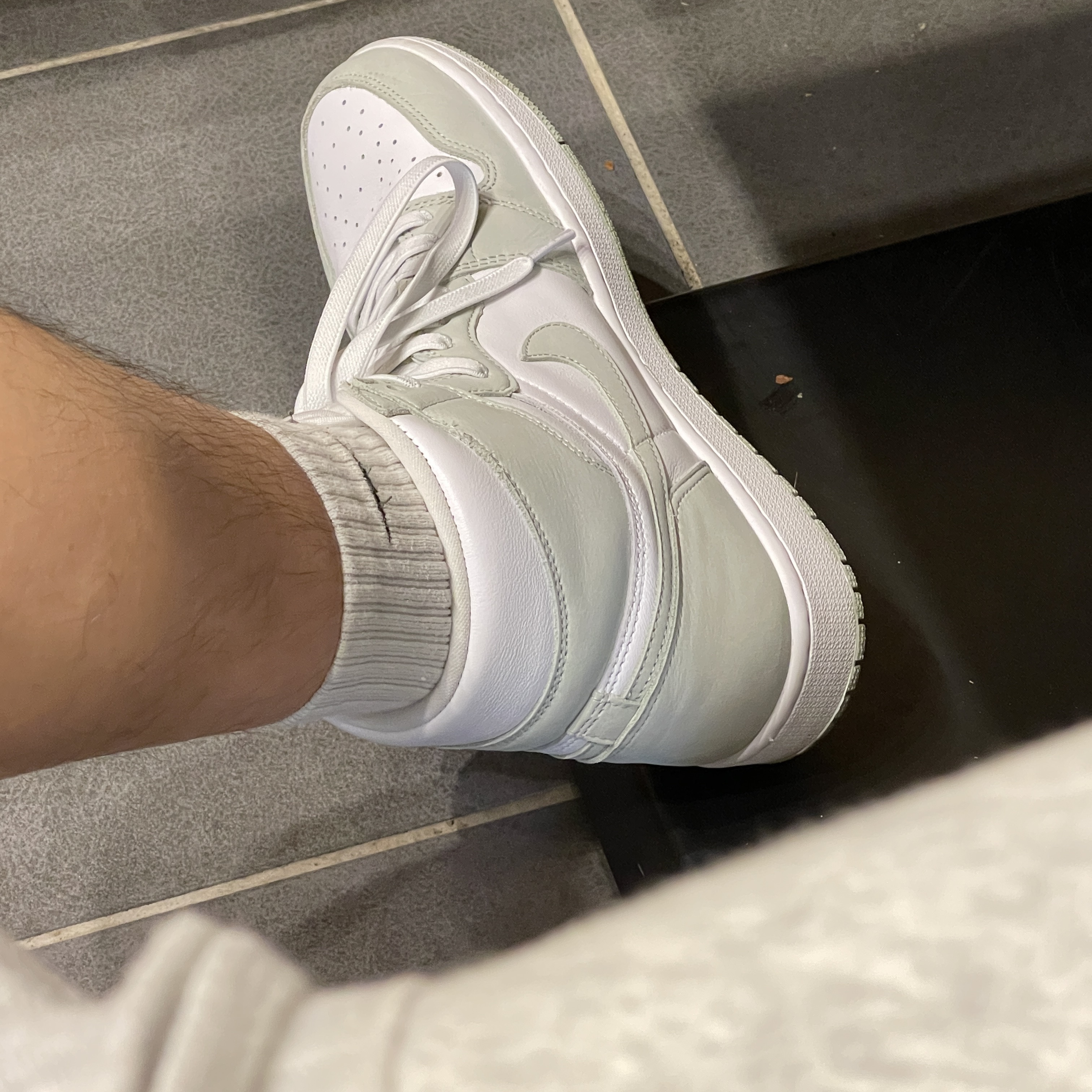 (W) Jordan 1 Retro High OG Seafoam, Essentials Fleece Shorts Oatmeal Heather - 20FW 착용 스타일