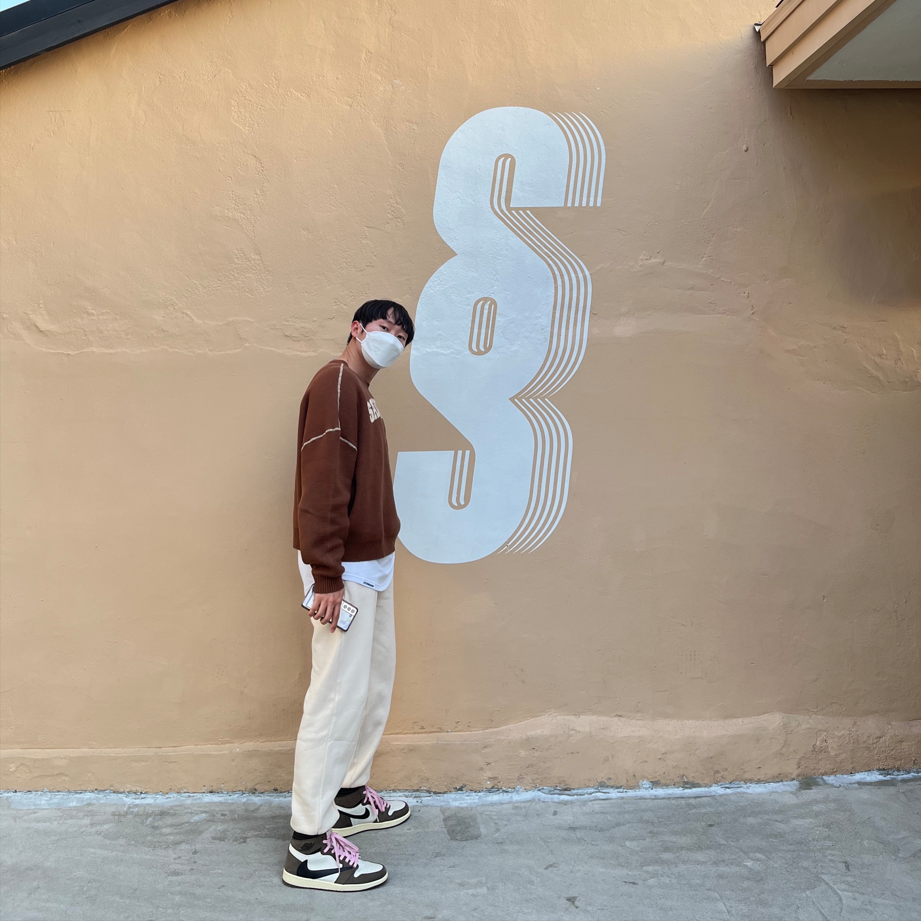 Jordan 1 x Travis Scott Retro High OG SP Mocha 착용 스타일