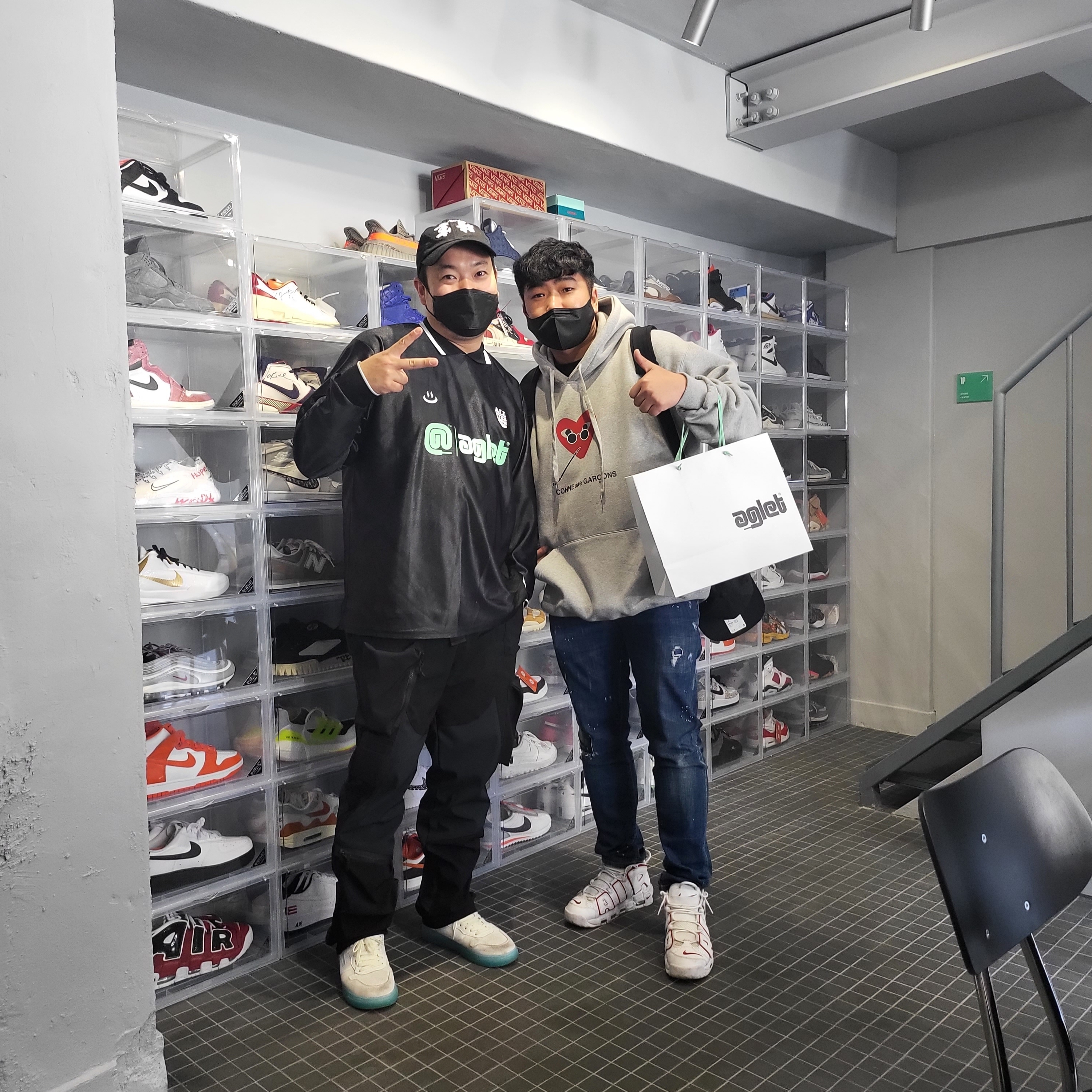 Nike Air More Uptempo White Varsity Red 2018 착용 스타일 - 5