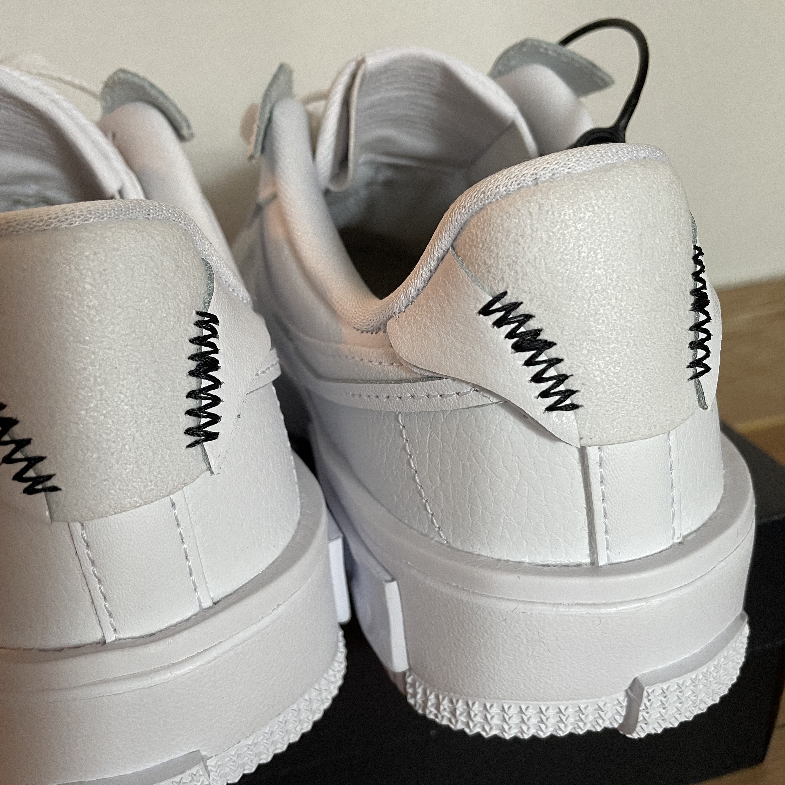 (W) Nike Air Force 1 Fontanka White 착용 스타일 - 3