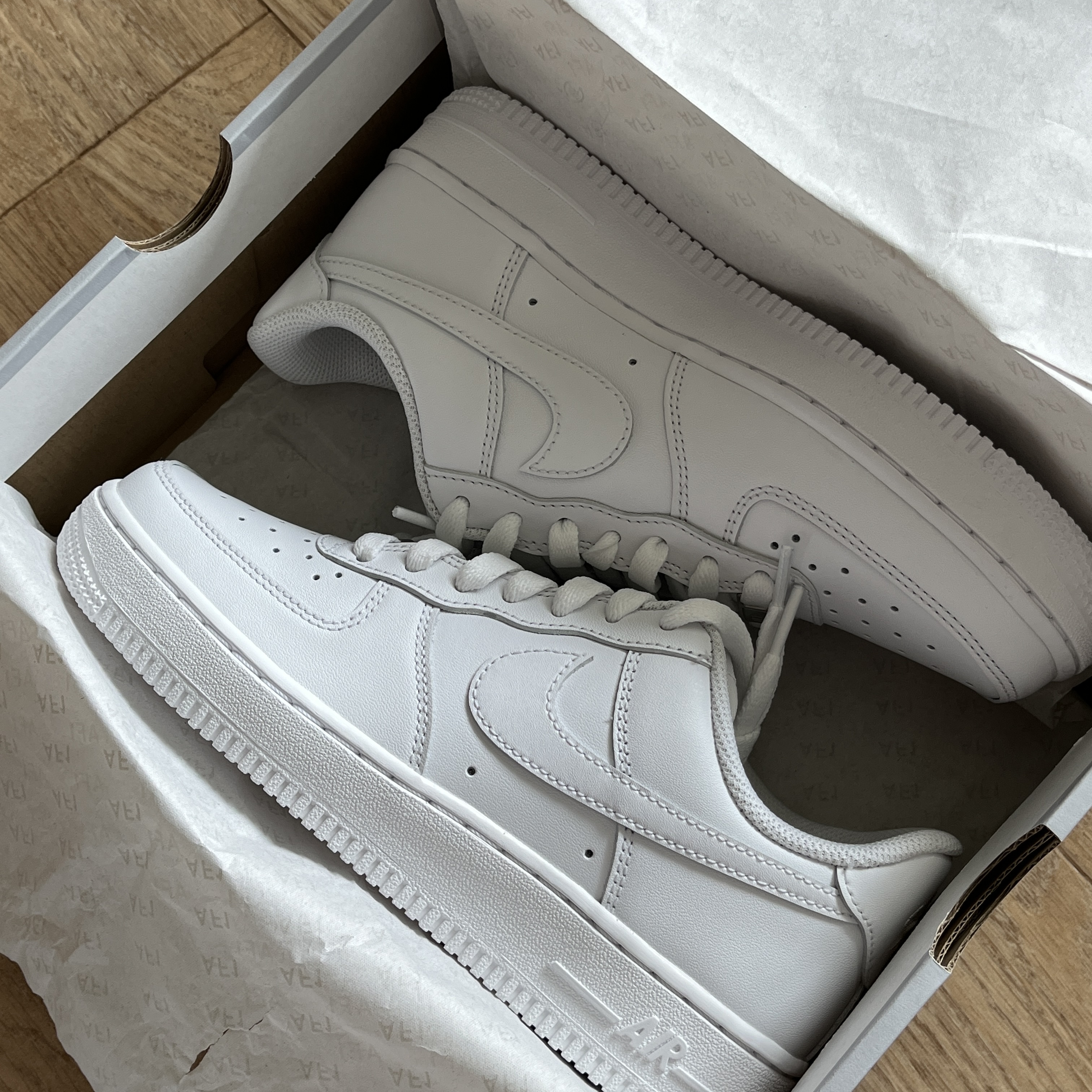 (W) Nike Air Force 1 '07 Low White 착용 스타일