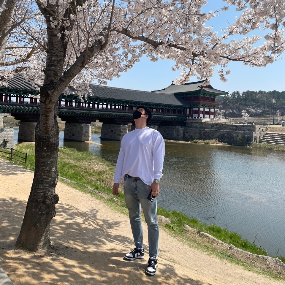 KREAM 프로필 이미지