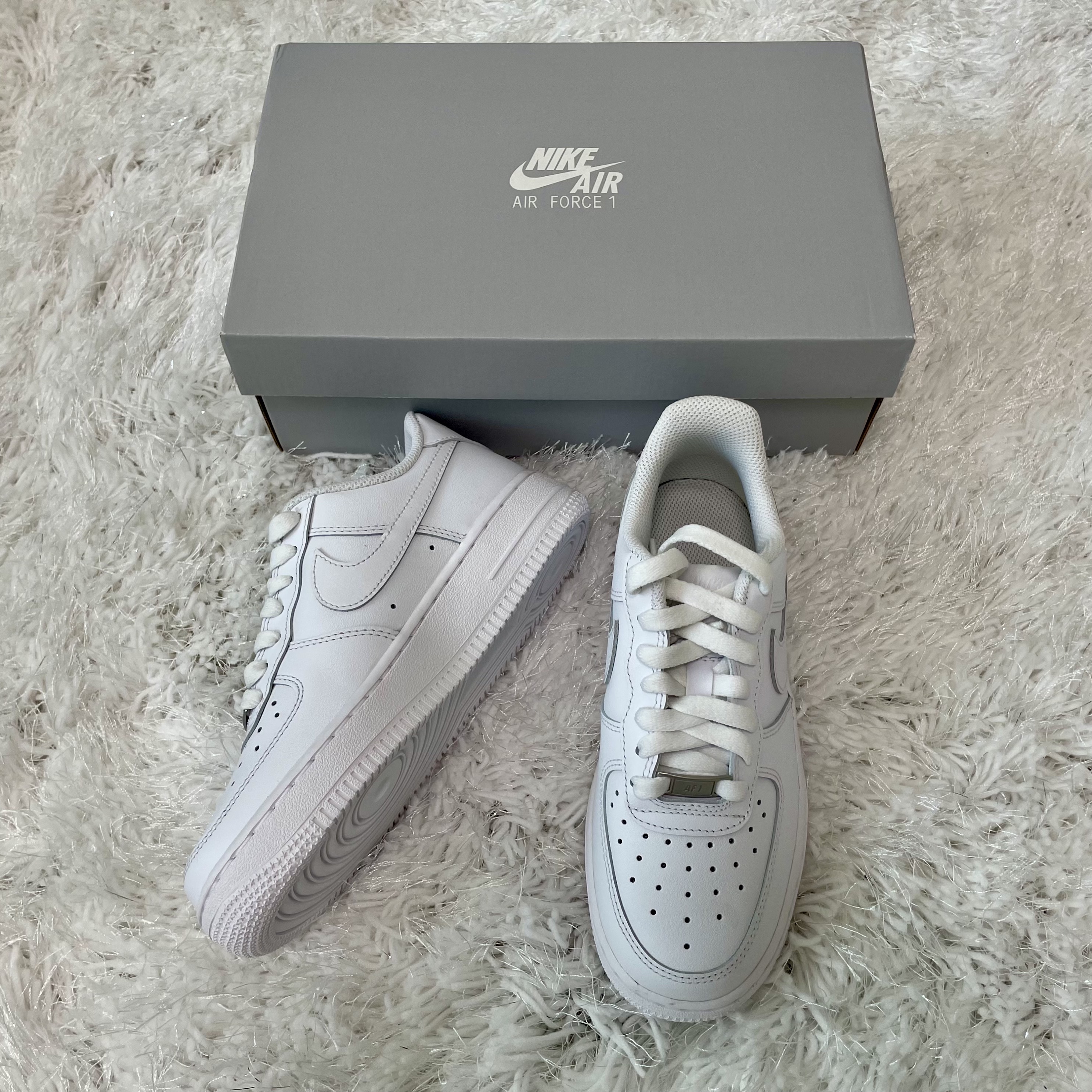 (W) Nike Air Force 1 '07 Low White 착용 스타일 - 1
