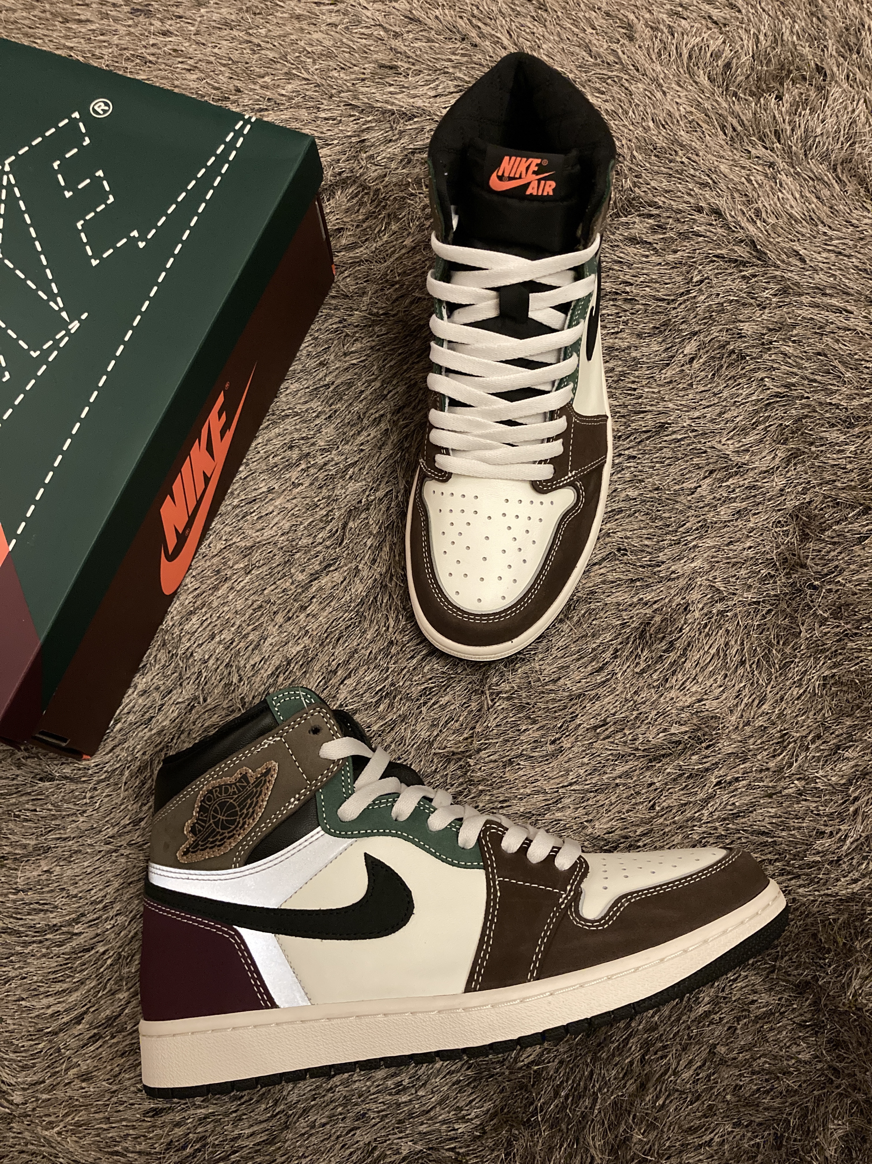Jordan 1 Retro High OG Craft 착용 스타일 - 1