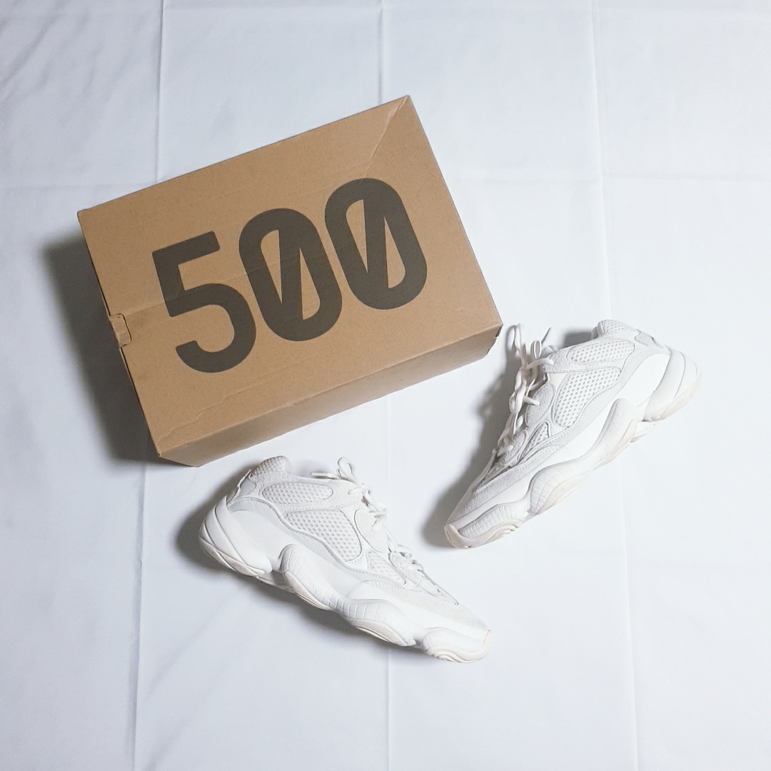 Adidas Yeezy 500 Bone White 착용 스타일 - 3