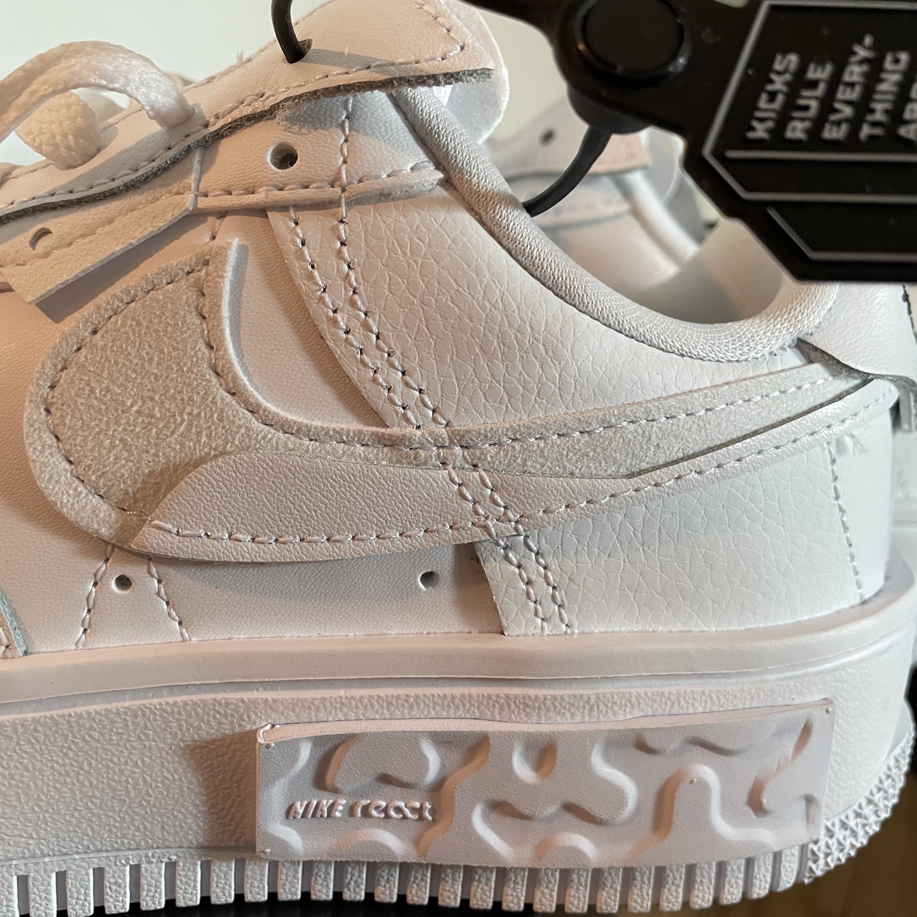 (W) Nike Air Force 1 Fontanka White 착용 스타일 - 4