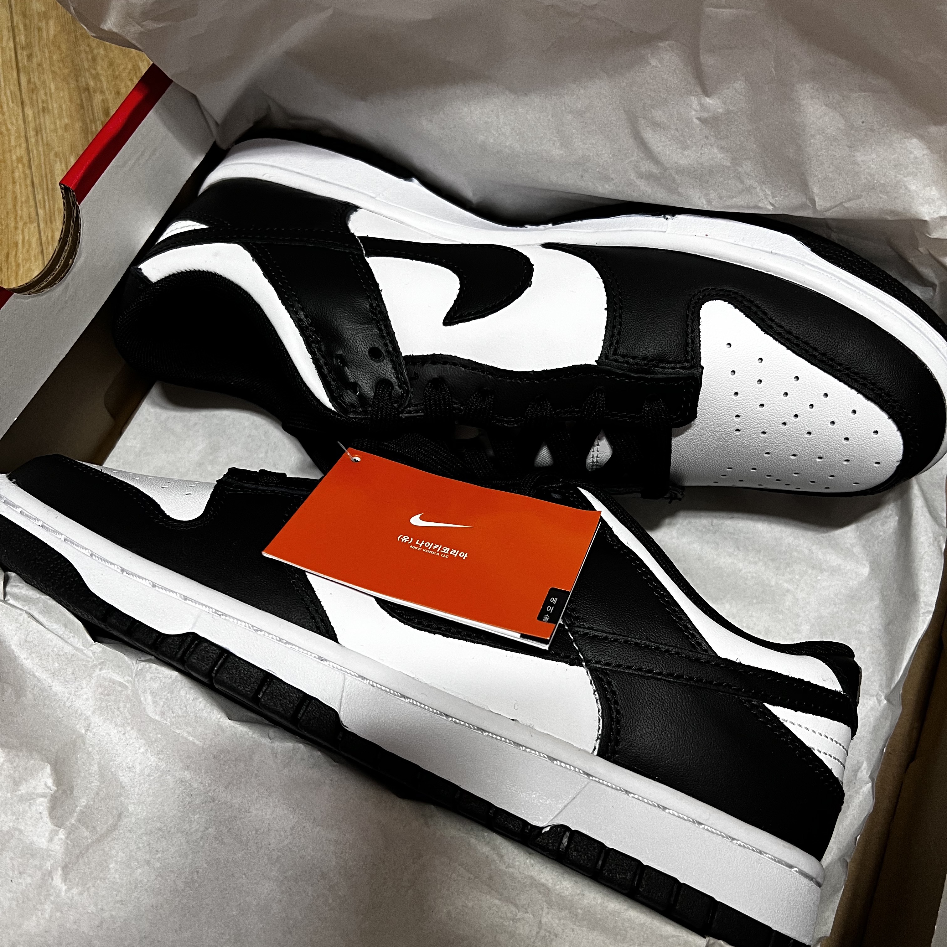 Nike Dunk Low Retro Black 착용 스타일