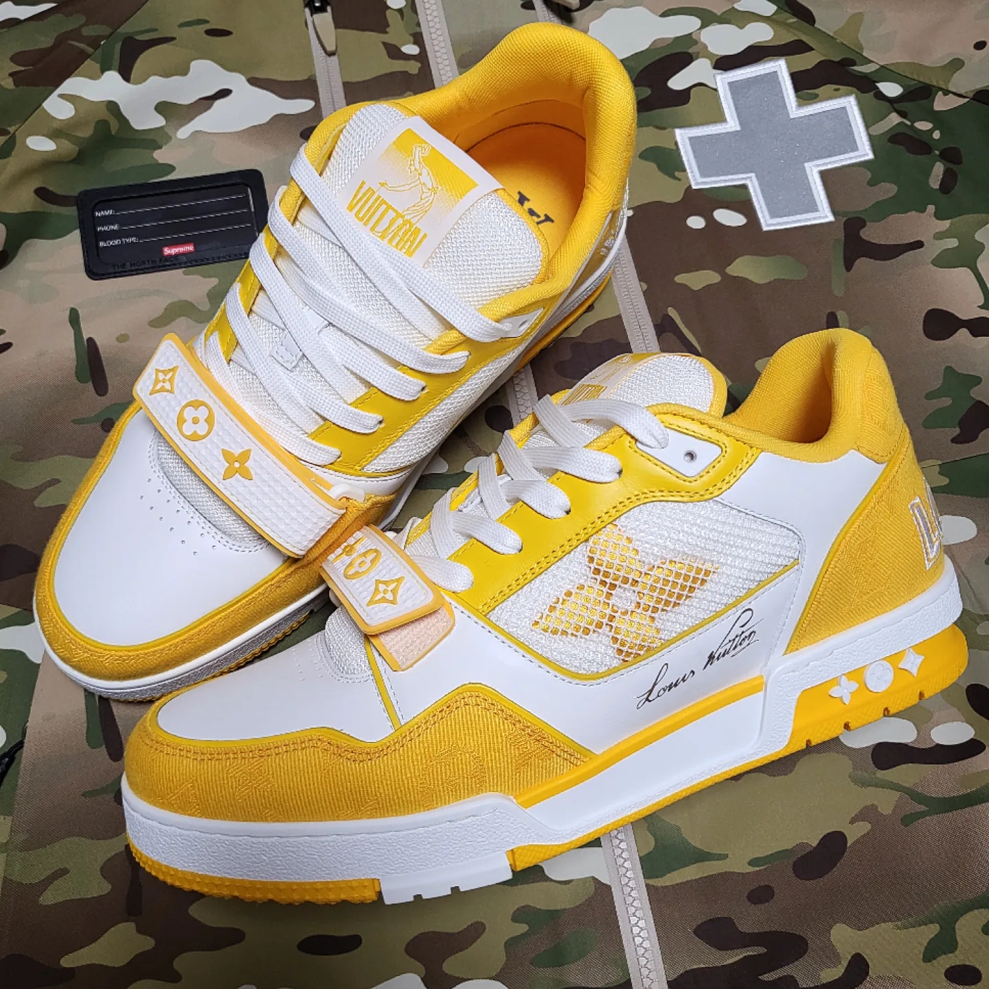 Louis Vuitton Velcro Strap LV Trainer Sneaeker Monogram Denim Yellow, Supreme x The North Face Summit Series Rescue Mountain Pro Jacket Multi Camo - 22SS 착용 스타일