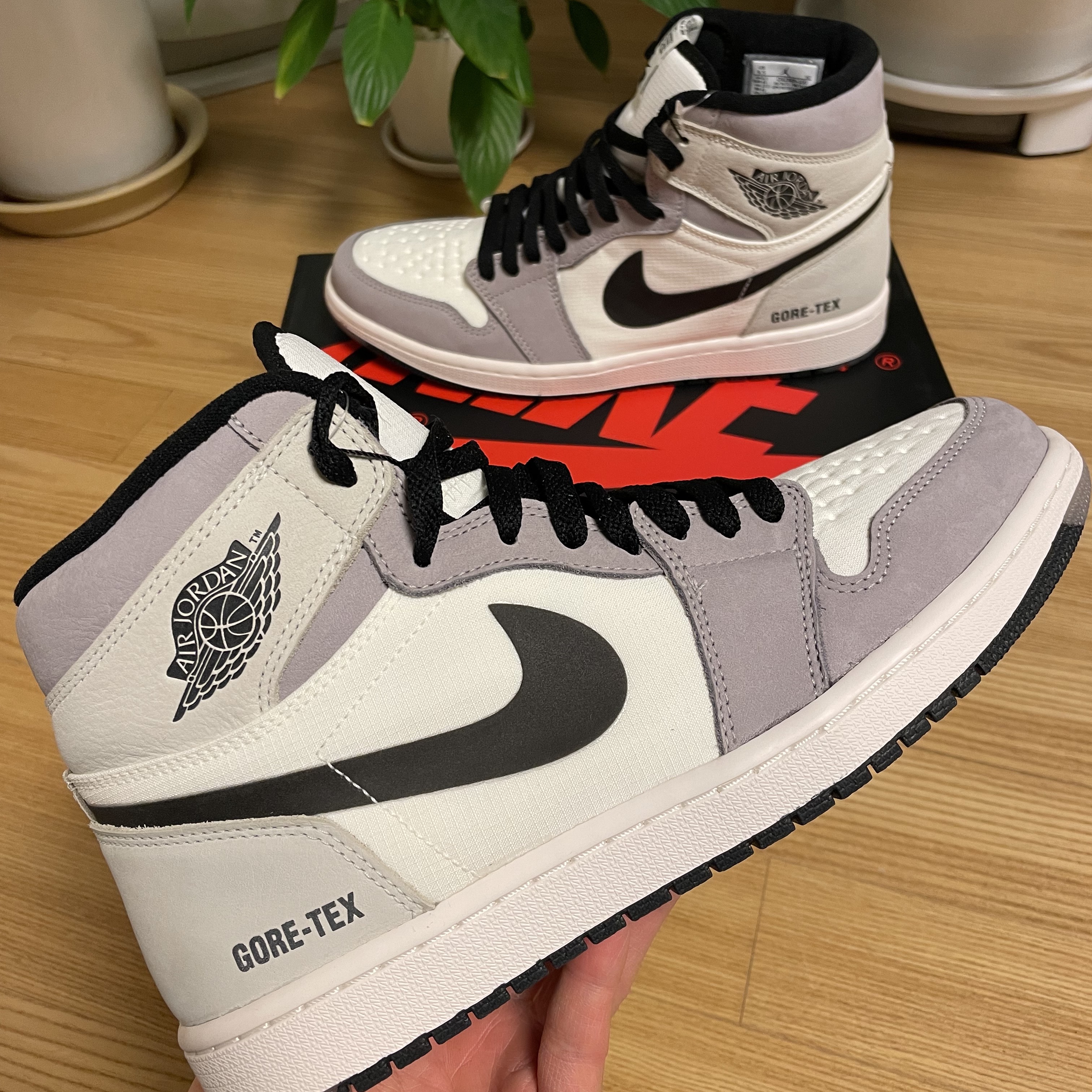 Jordan 1 Element Gore-Tex Sail 착용 스타일 - 3