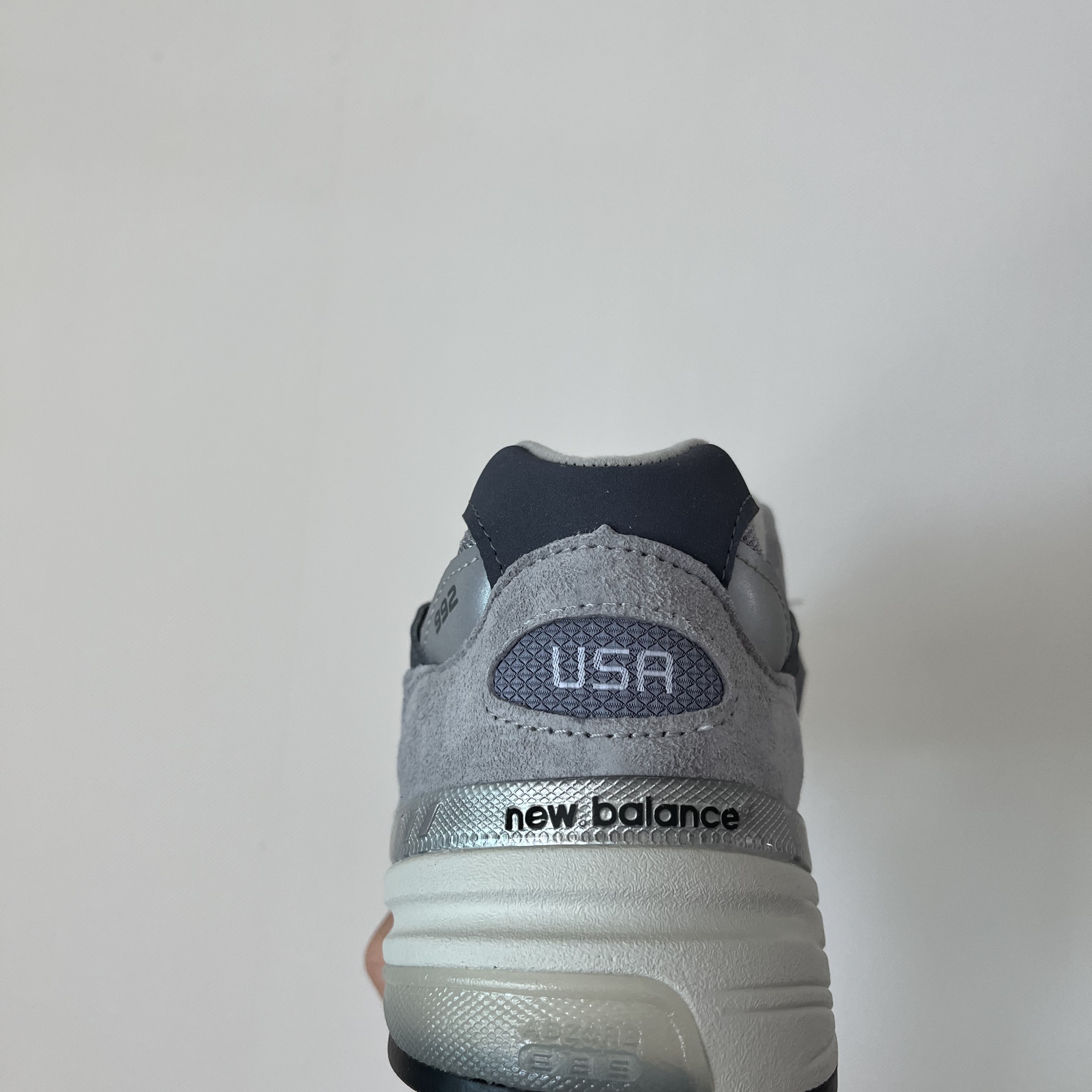 New Balance 992 Made in USA Grey - D Standard 착용 스타일 - 2