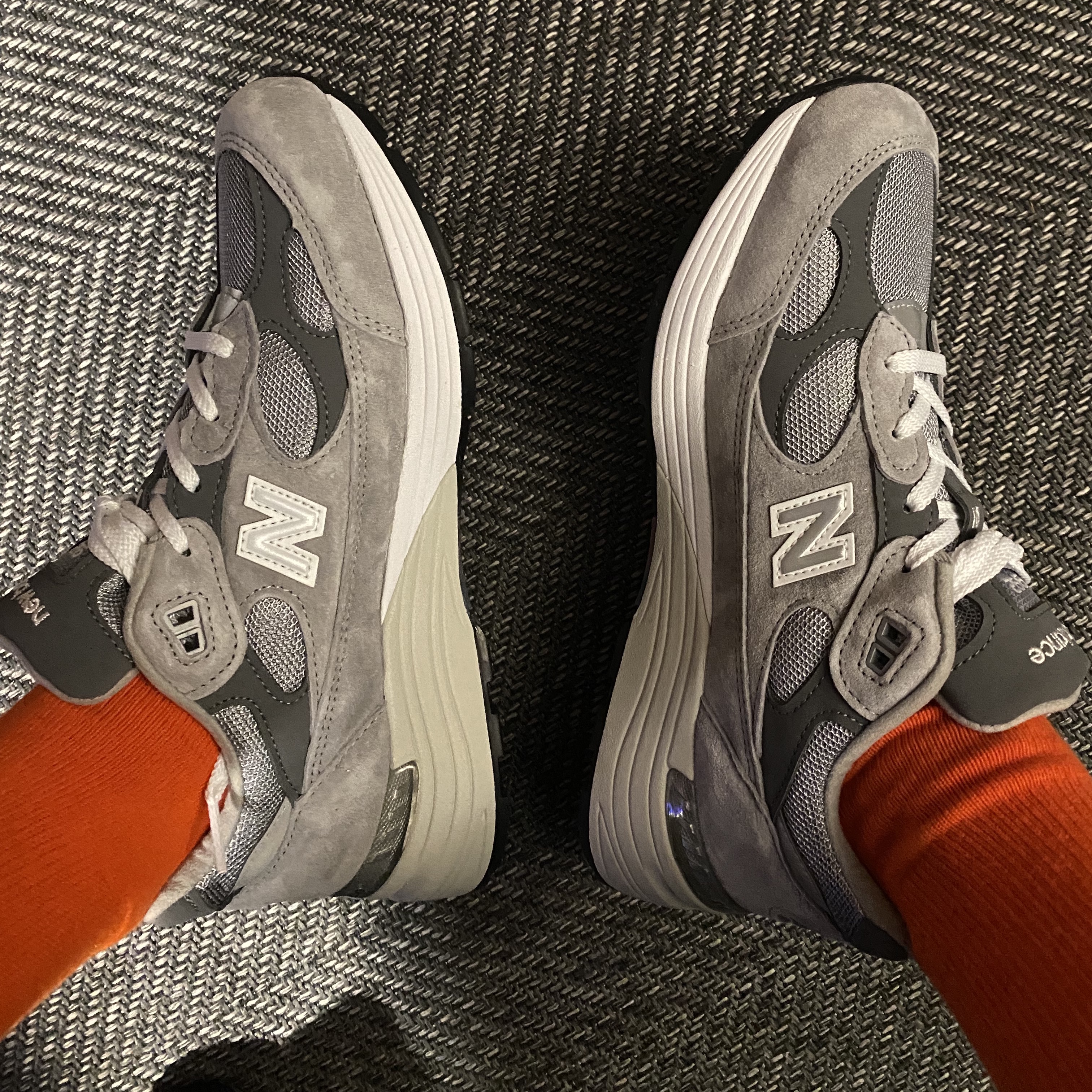 New Balance 992 Made in USA Grey - D Standard 착용 스타일 - 2