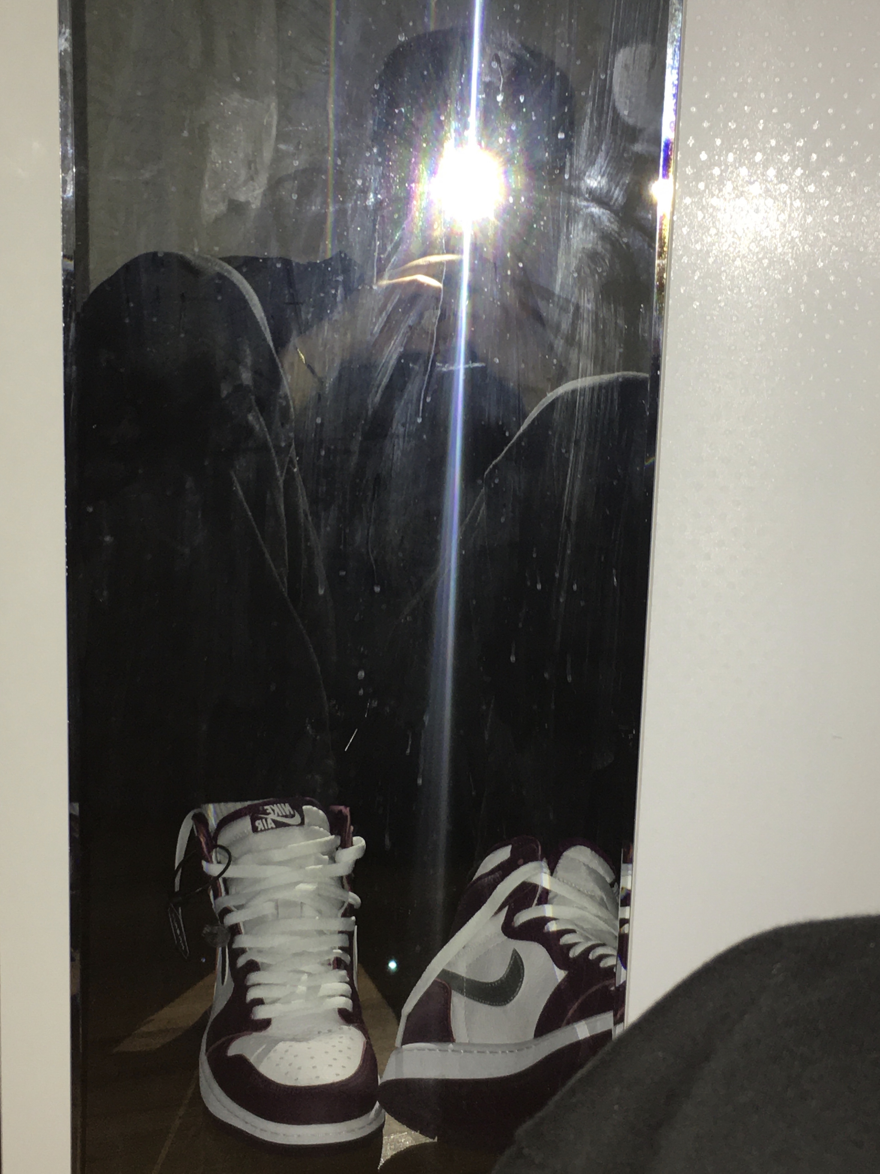 Jordan 1 Retro High OG Bordeaux, (GS) Jordan 1 Retro High OG Bordeaux 착용 스타일