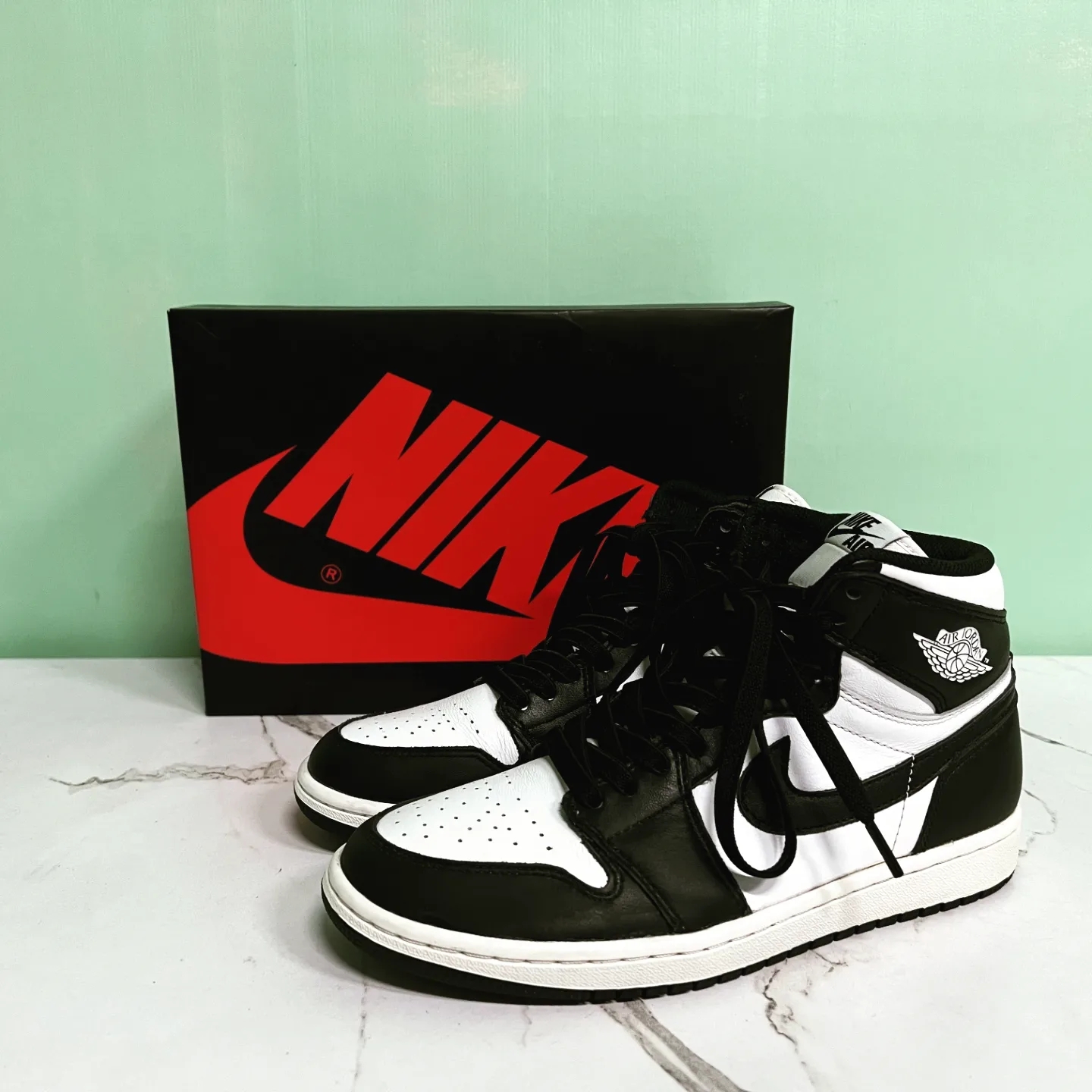 Jordan 1 Retro High OG Black White 2014 착용 스타일 - 1