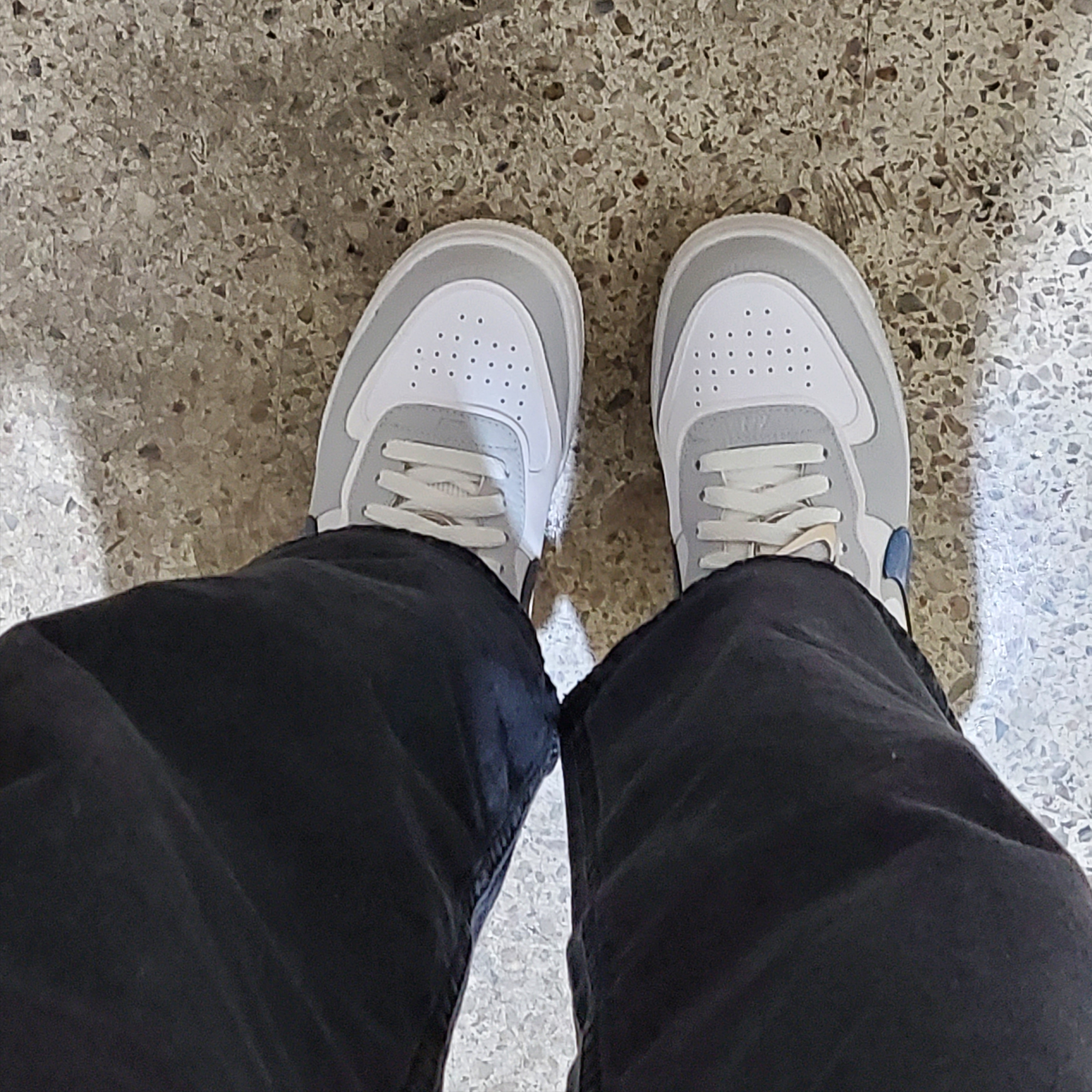 (W) Nike Air Force 1 Shadow Grey Fog Bright Spruce 착용 스타일