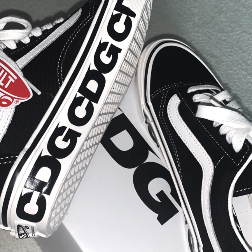Vans Vault x CDG OG Old Skool LX Side Wall 착용 스타일 - 2
