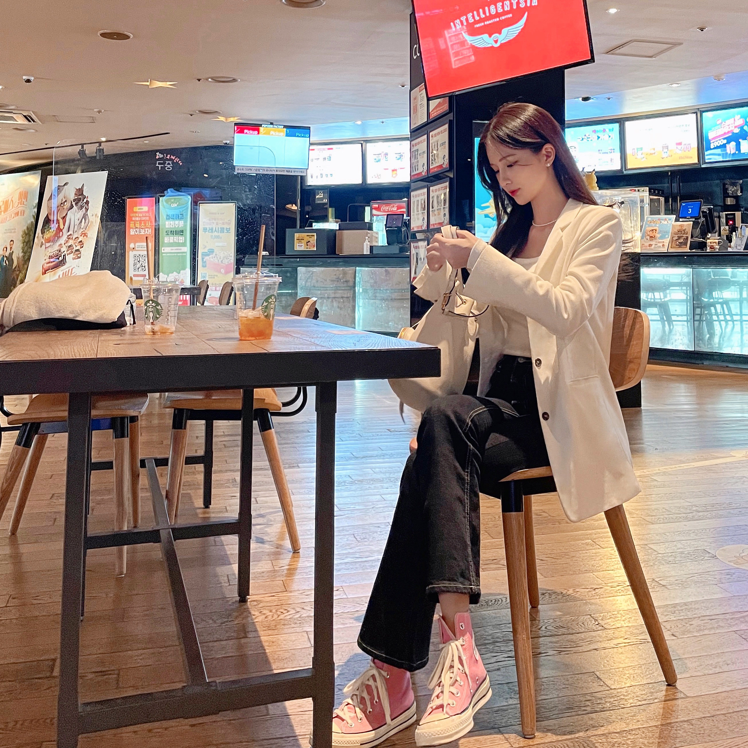 Converse Chuck 70 High Magic Flamingo 착용 스타일