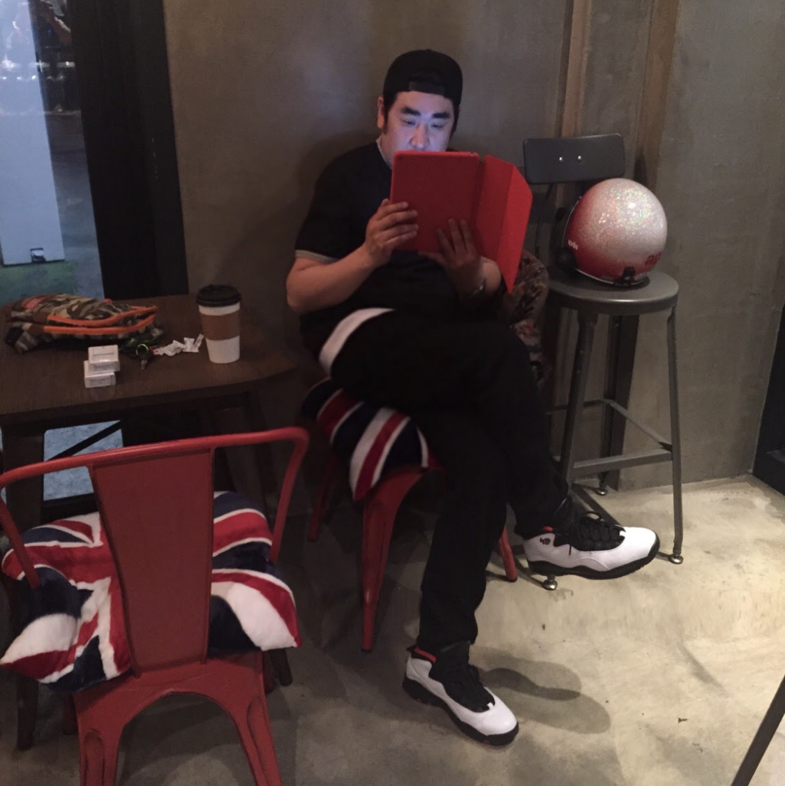 Jordan 10 Retro Double Nickel 착용 스타일 - 2