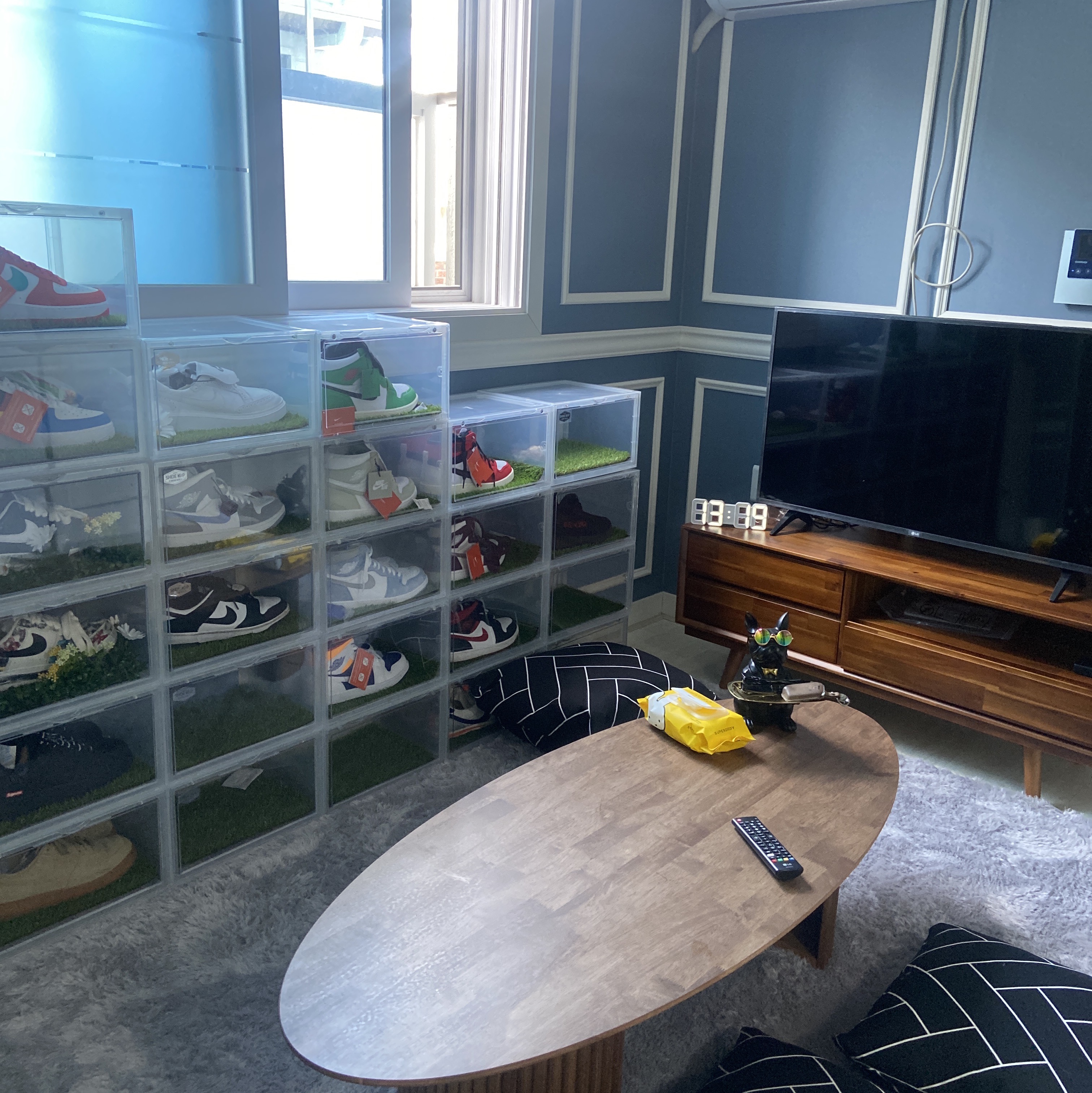 Nike x Peaceminusone Kwondo1 White, (W) Jordan 1 Mid Wolf Grey 착용 스타일