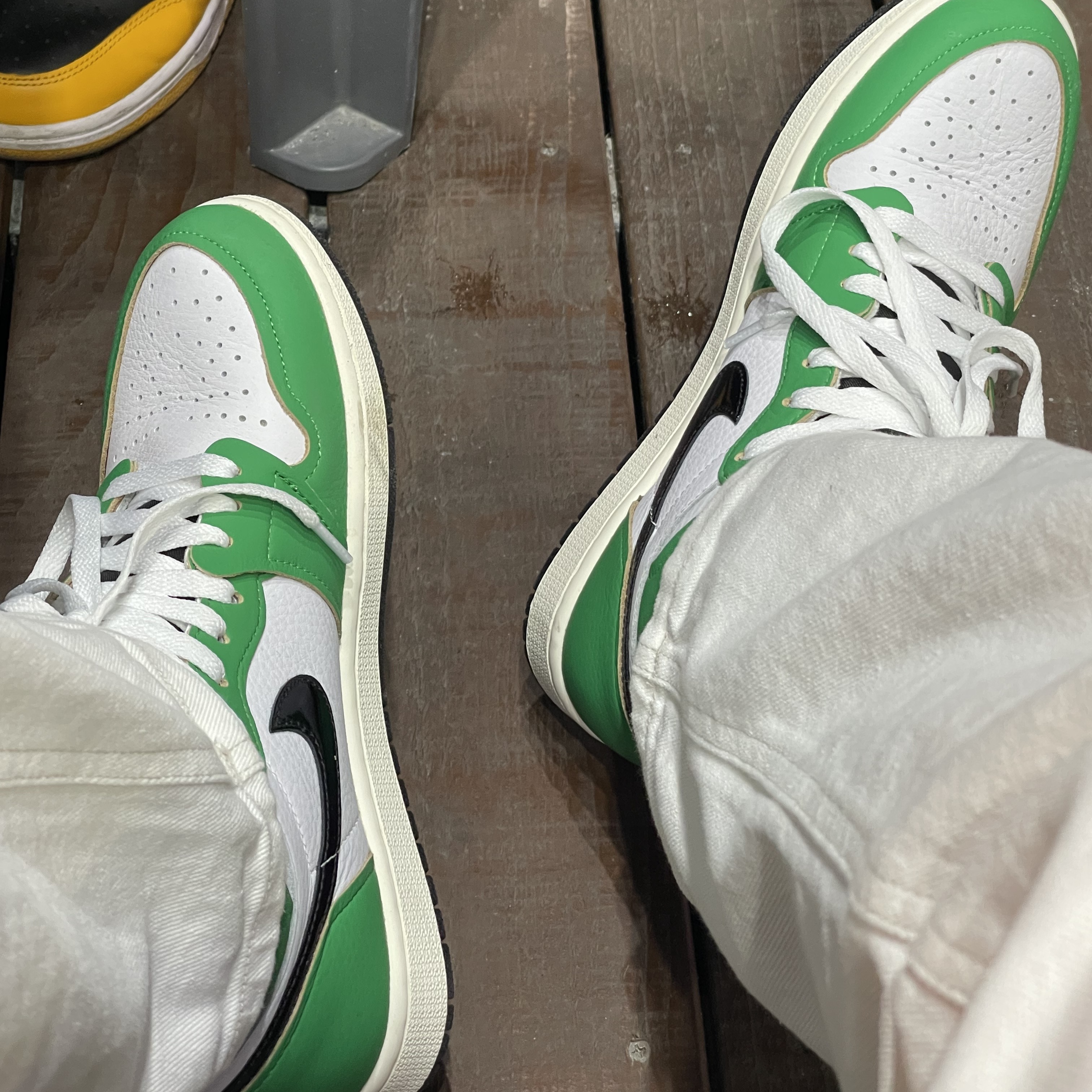 (W) Jordan 1 Retro High OG Lucky Green 착용 스타일
