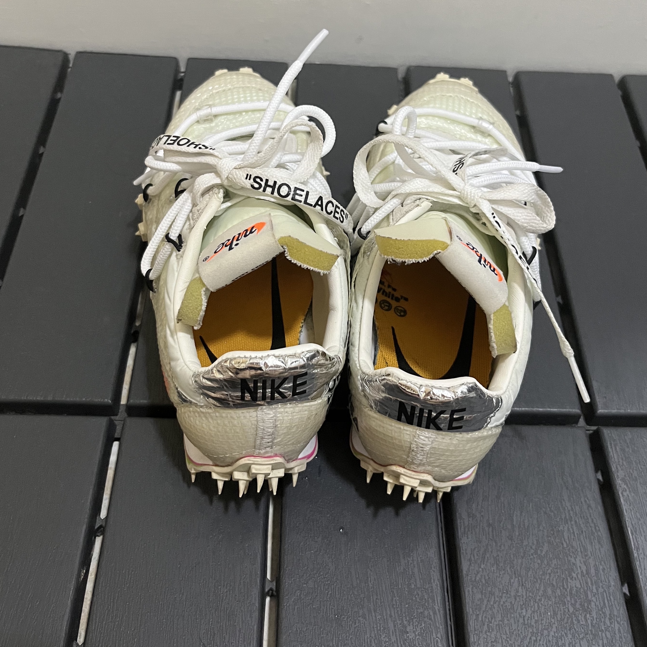 (W) Nike x Off-White Waffle Racer White 착용 스타일 - 2