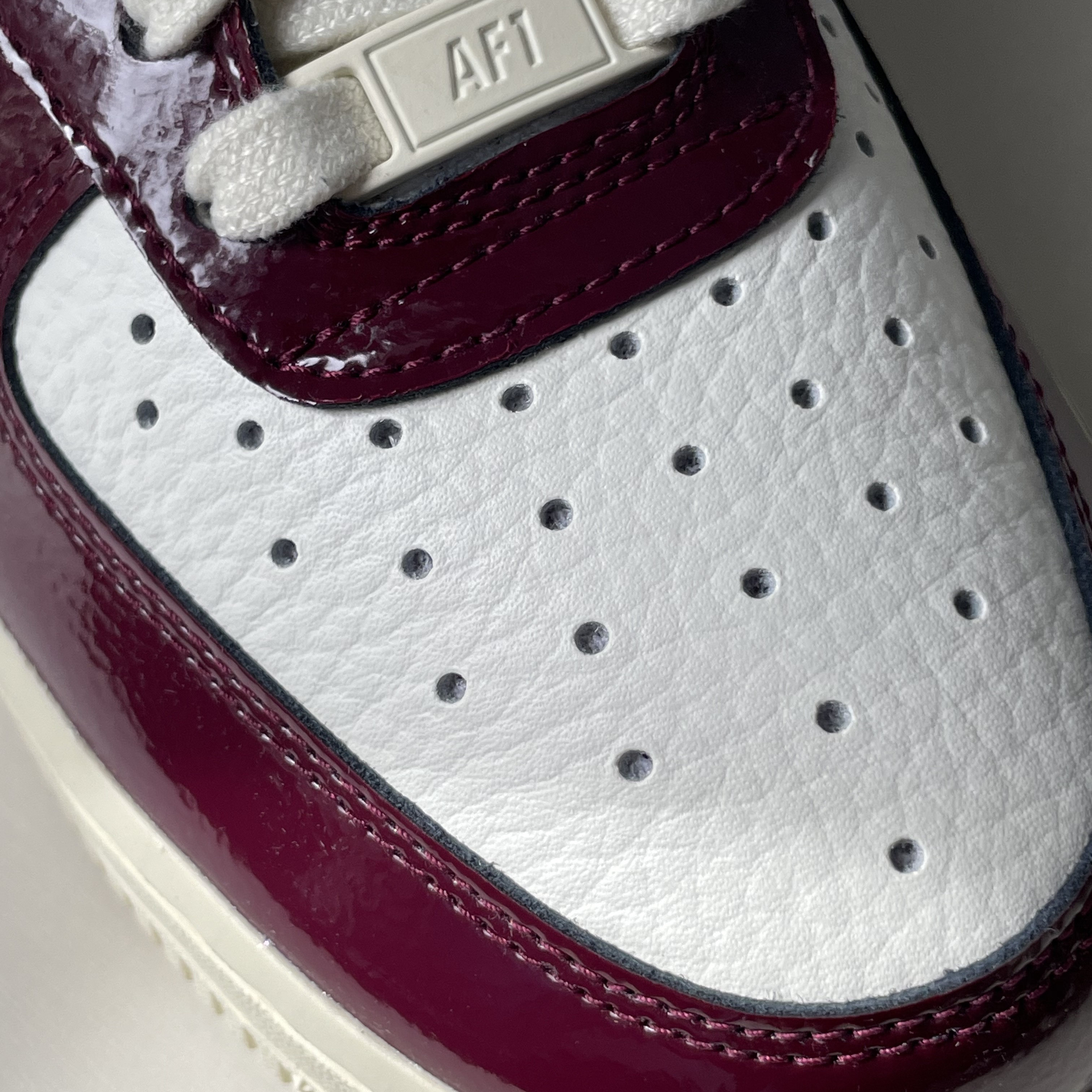 (W) Nike Air Force 1 Low Dark Beetroot 착용 스타일 - 5