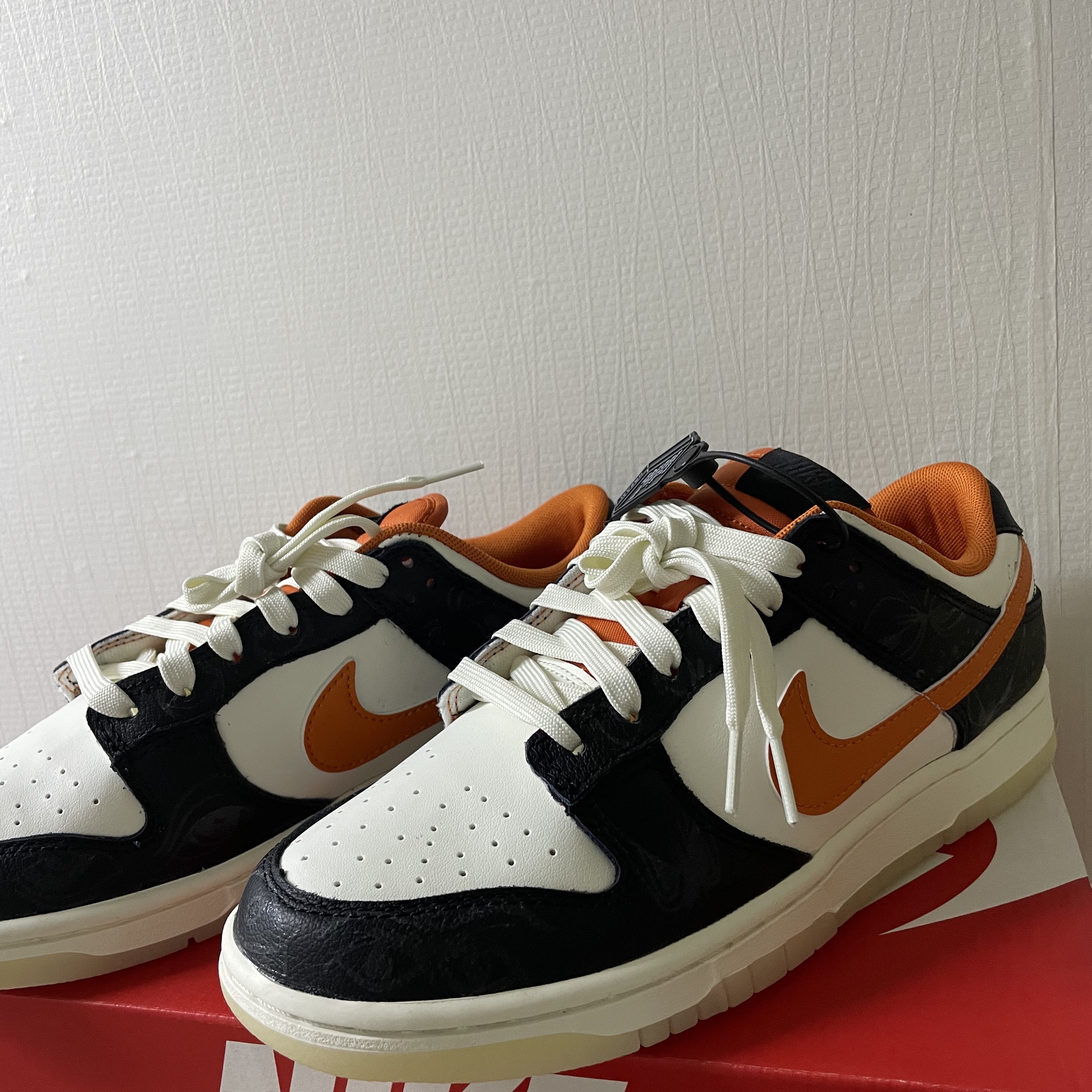 Nike Dunk Low Retro PRM Halloween 착용 스타일 - 1