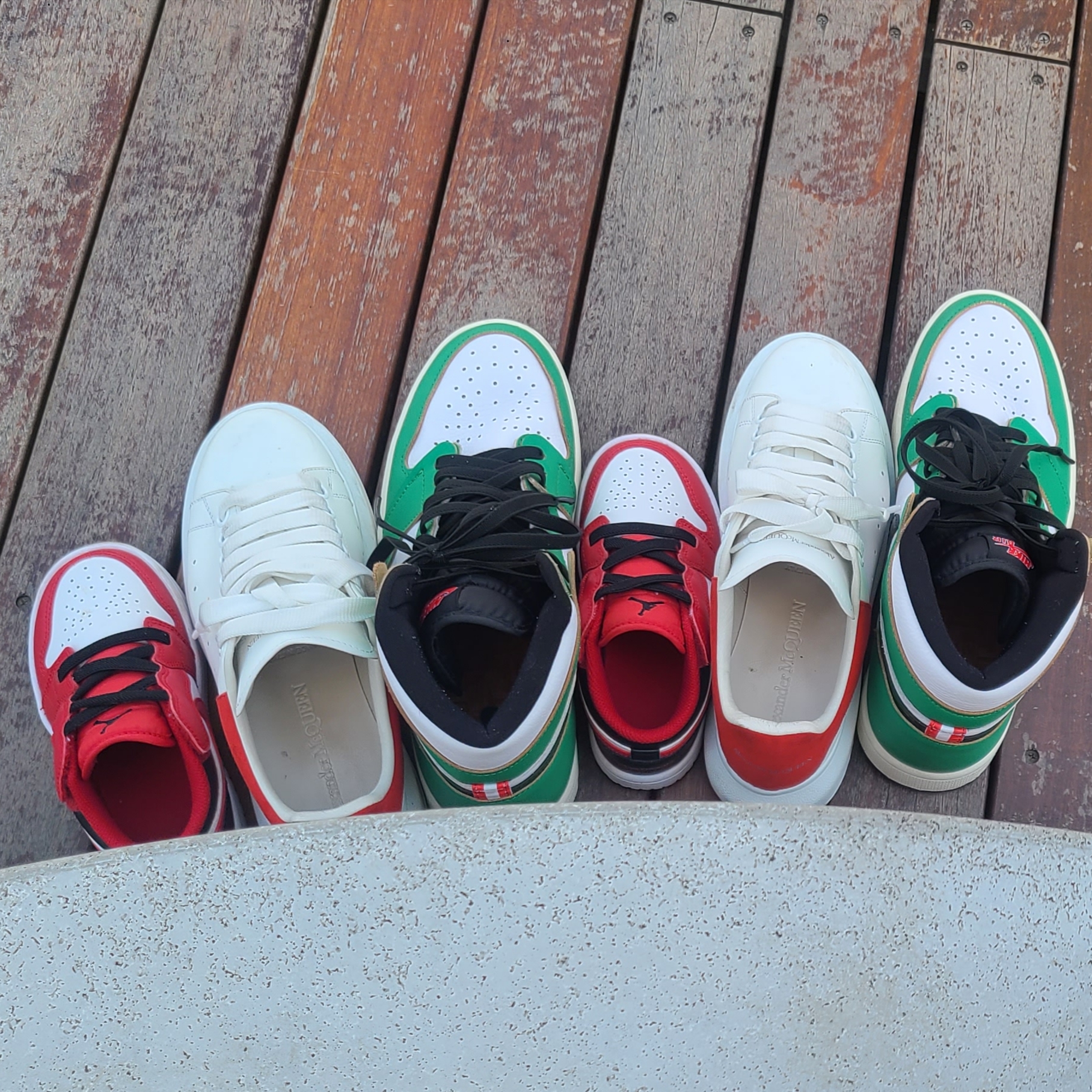 (W) Jordan 1 Retro High OG Lucky Green, (PS) Jordan 1 Low Alt White Gym Red Black 착용 스타일