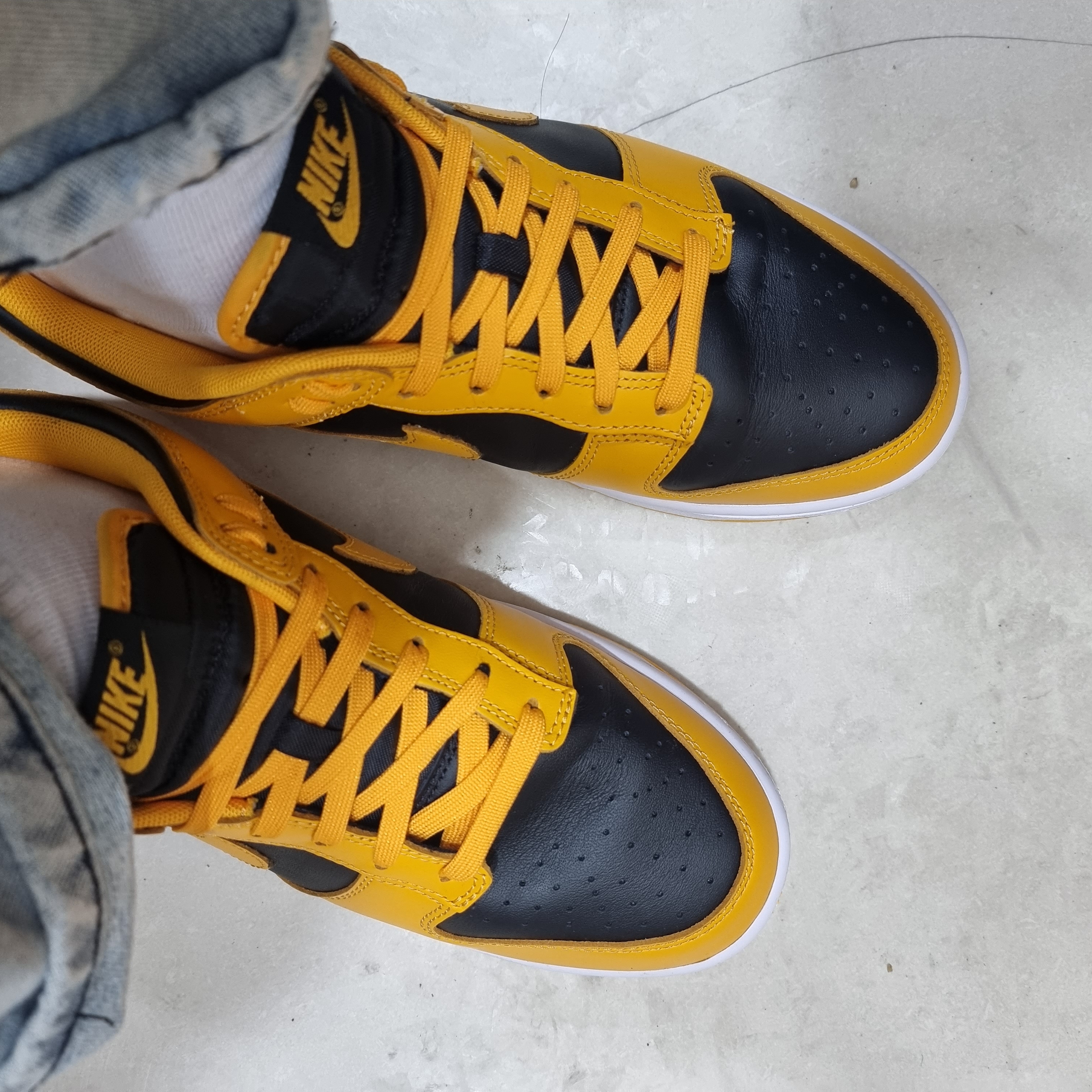Nike Dunk Low Retro Championship Goldenrod 착용 스타일