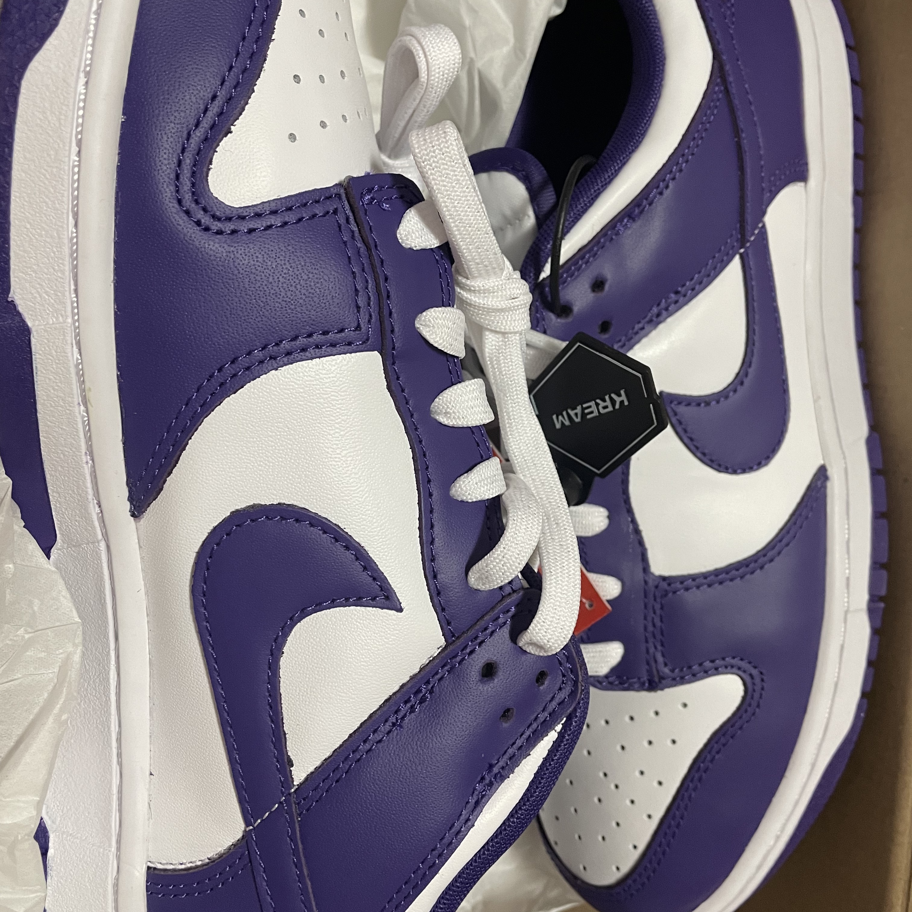 Nike Dunk Low Retro Championship Court Purple 착용 스타일