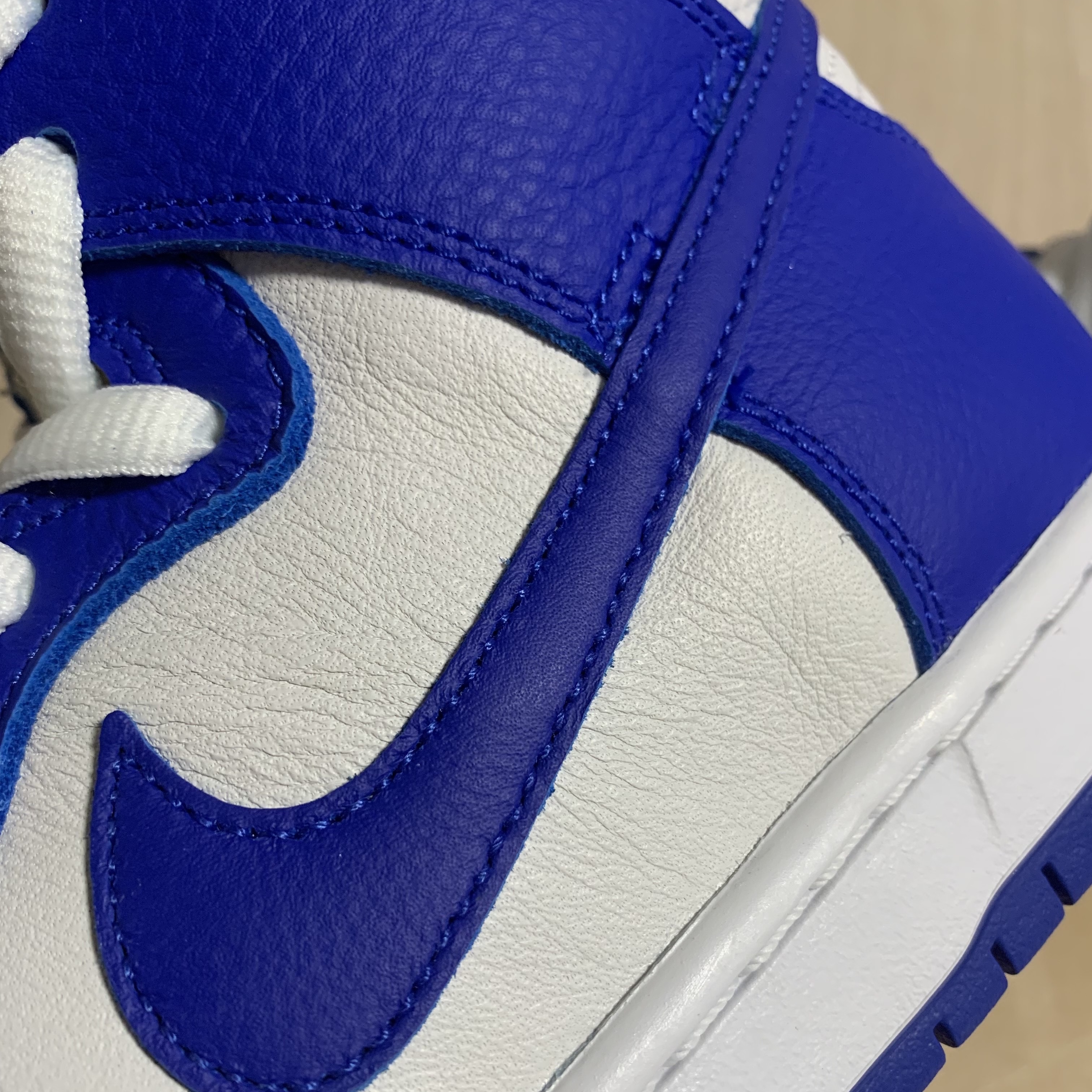 Nike SB Dunk High Pro ISO Kentucky 착용 스타일 - 3
